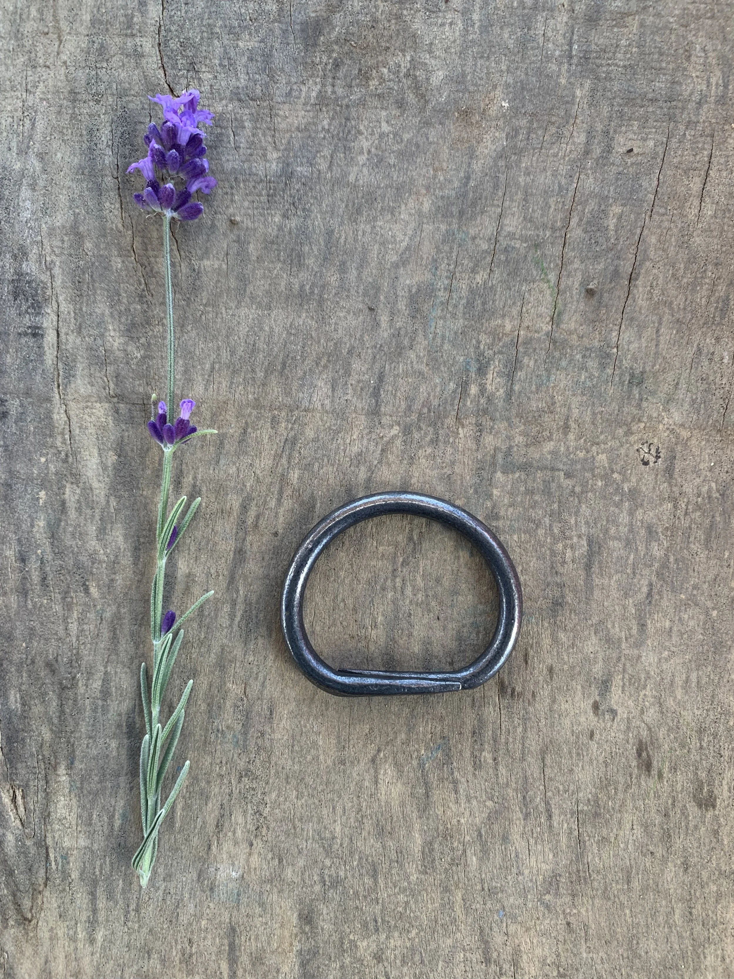 D ring single small.jpg
