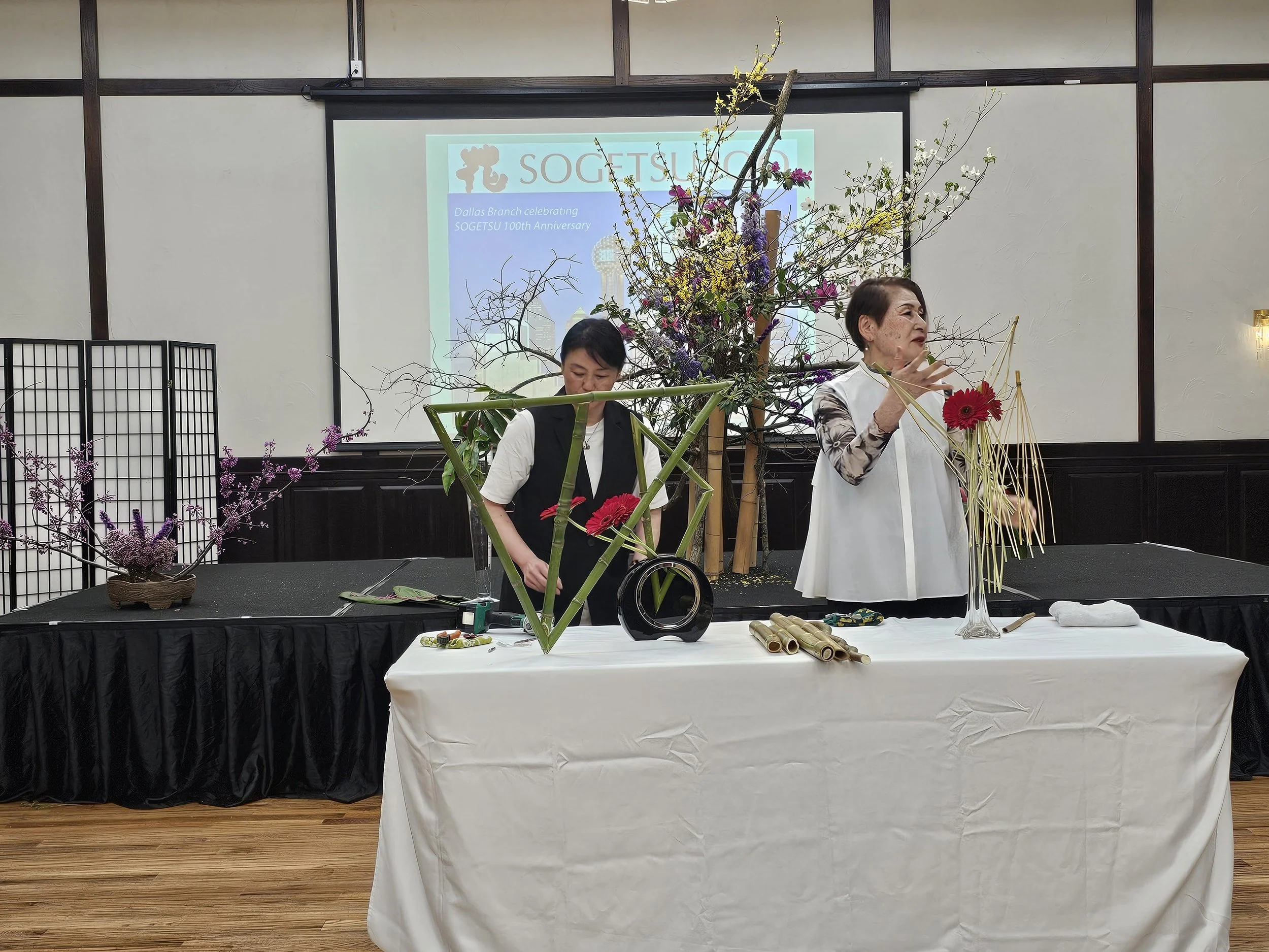 Workshop demo by two teachers.jpg