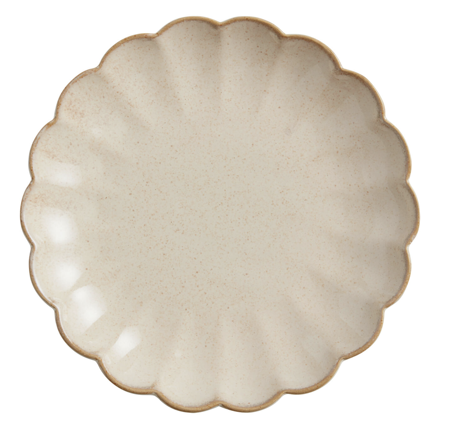 Scallop Rim Dinner Plate