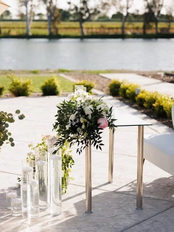 Glass Sweetheart Table