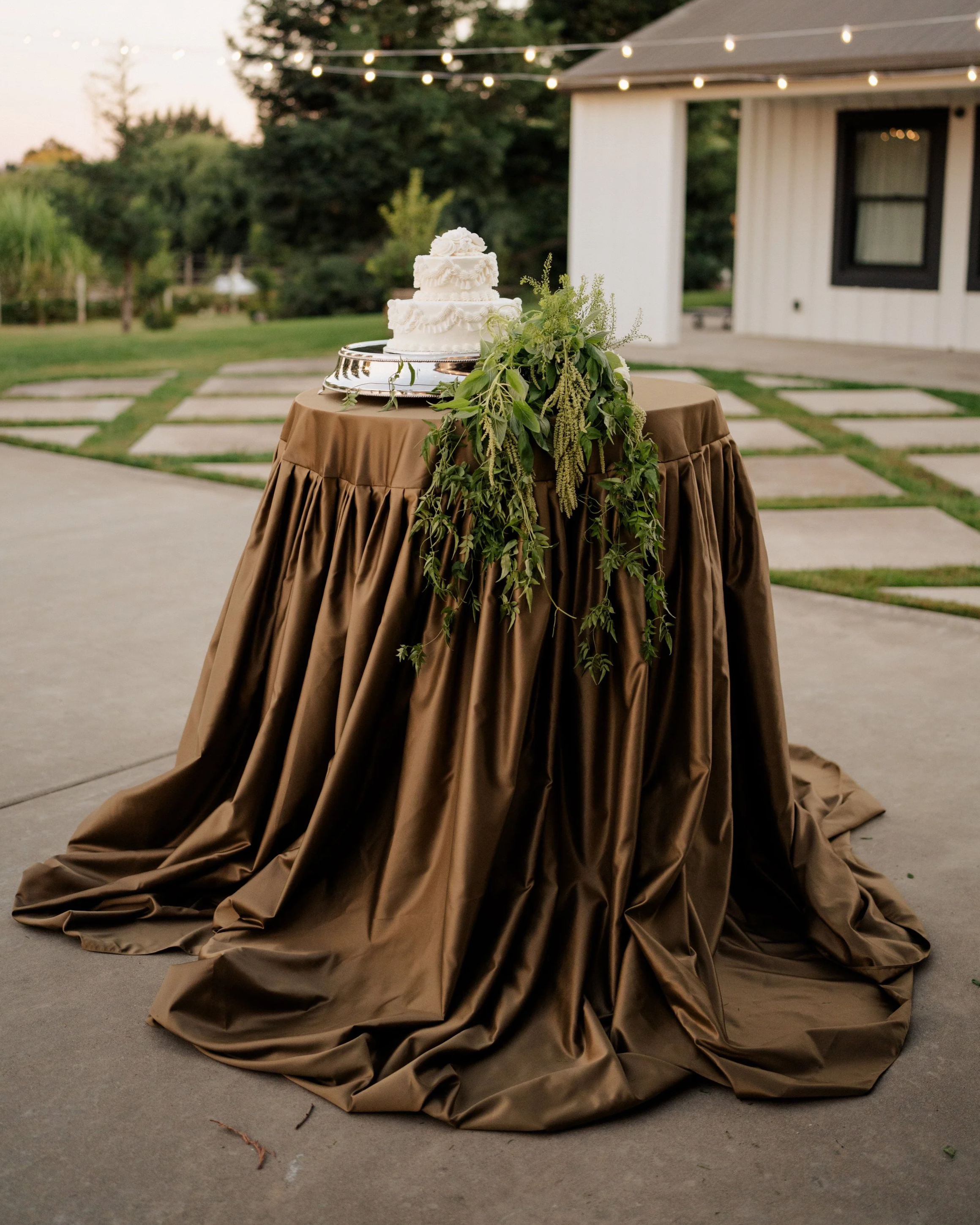 The Tuscan Olive Linen