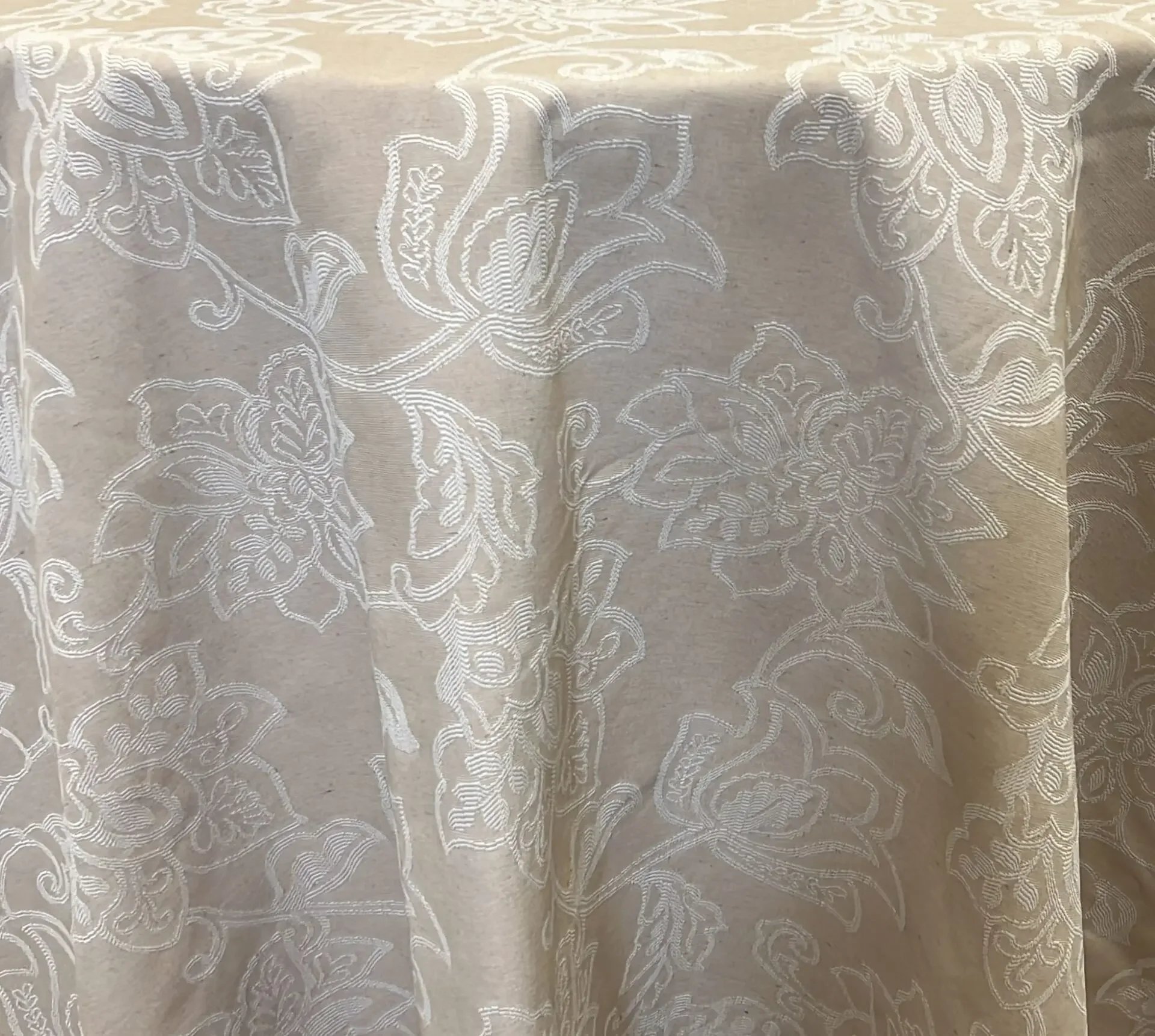 Juliet Latte Table Cover