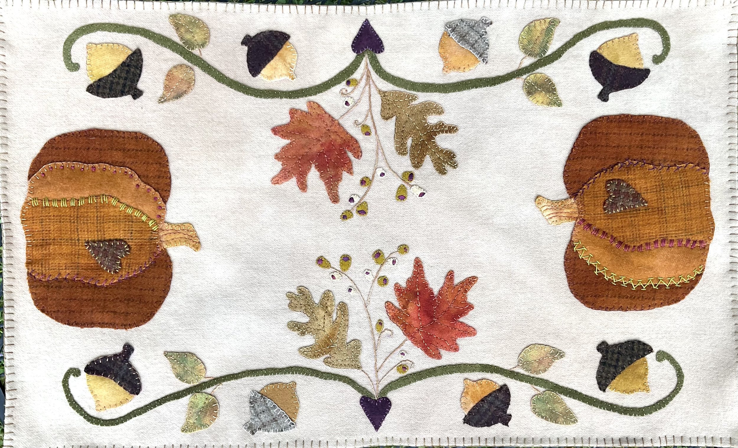 Emily's Pumpkin Patch Table Mat