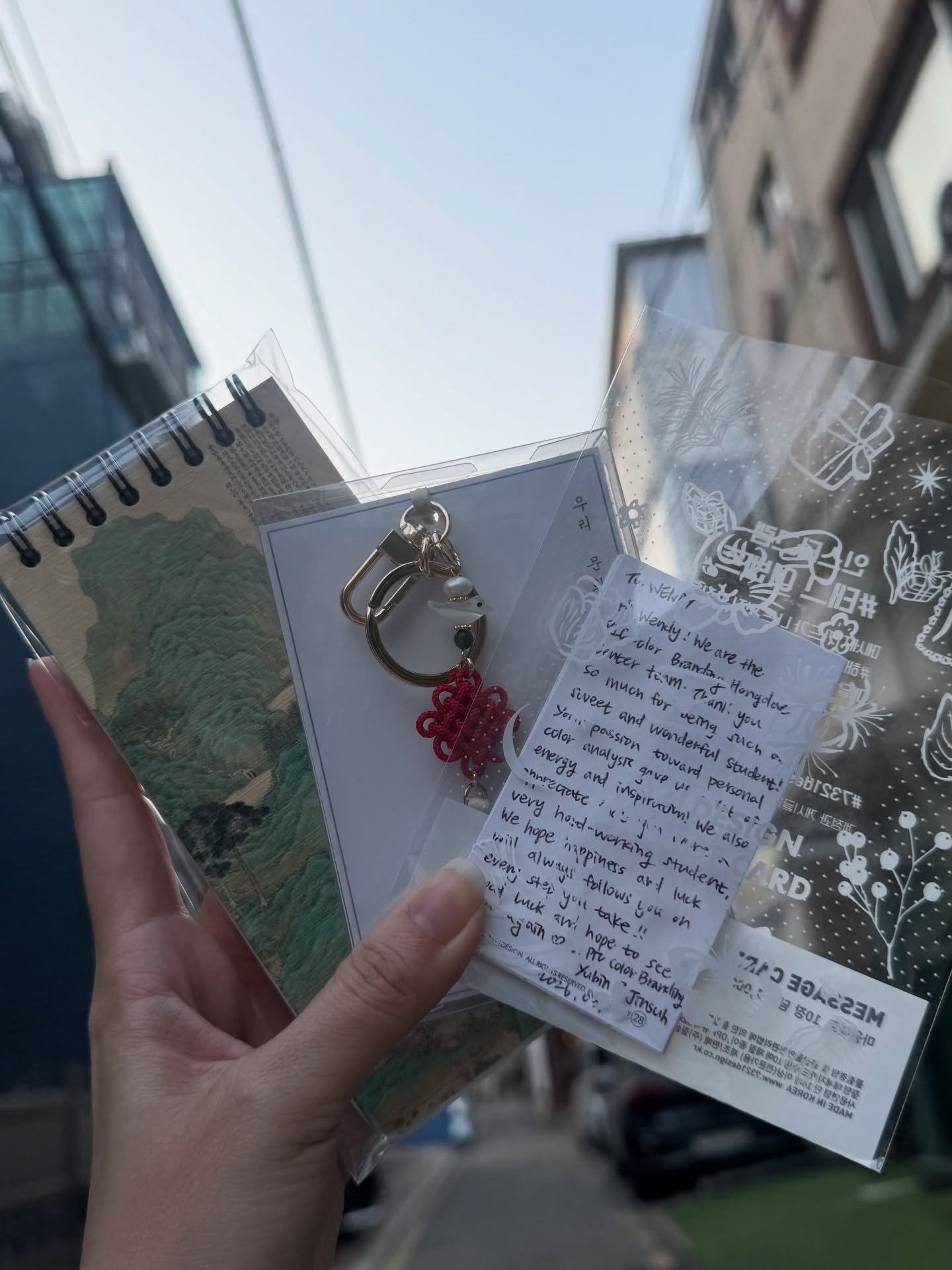 Thank you @pic_colorbb @pic_hongdae  I just wanted to say a huge thank you for the past week! I&rsquo;m honestly so inspired by your dedication, from the way you explain the tiny nuances of wedding color analysis really opened my eyes.

Flying back t