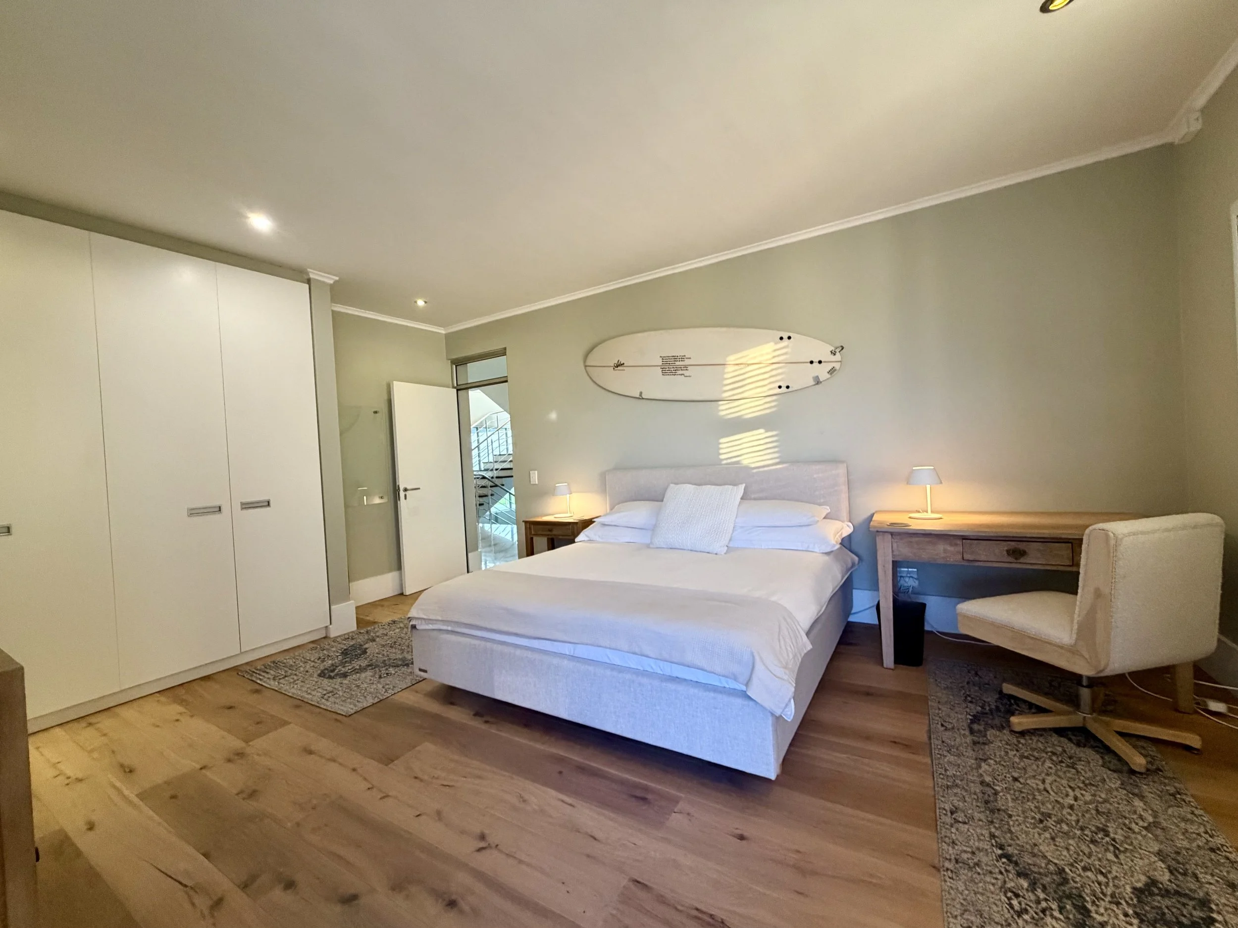 King Ocean front bedroom