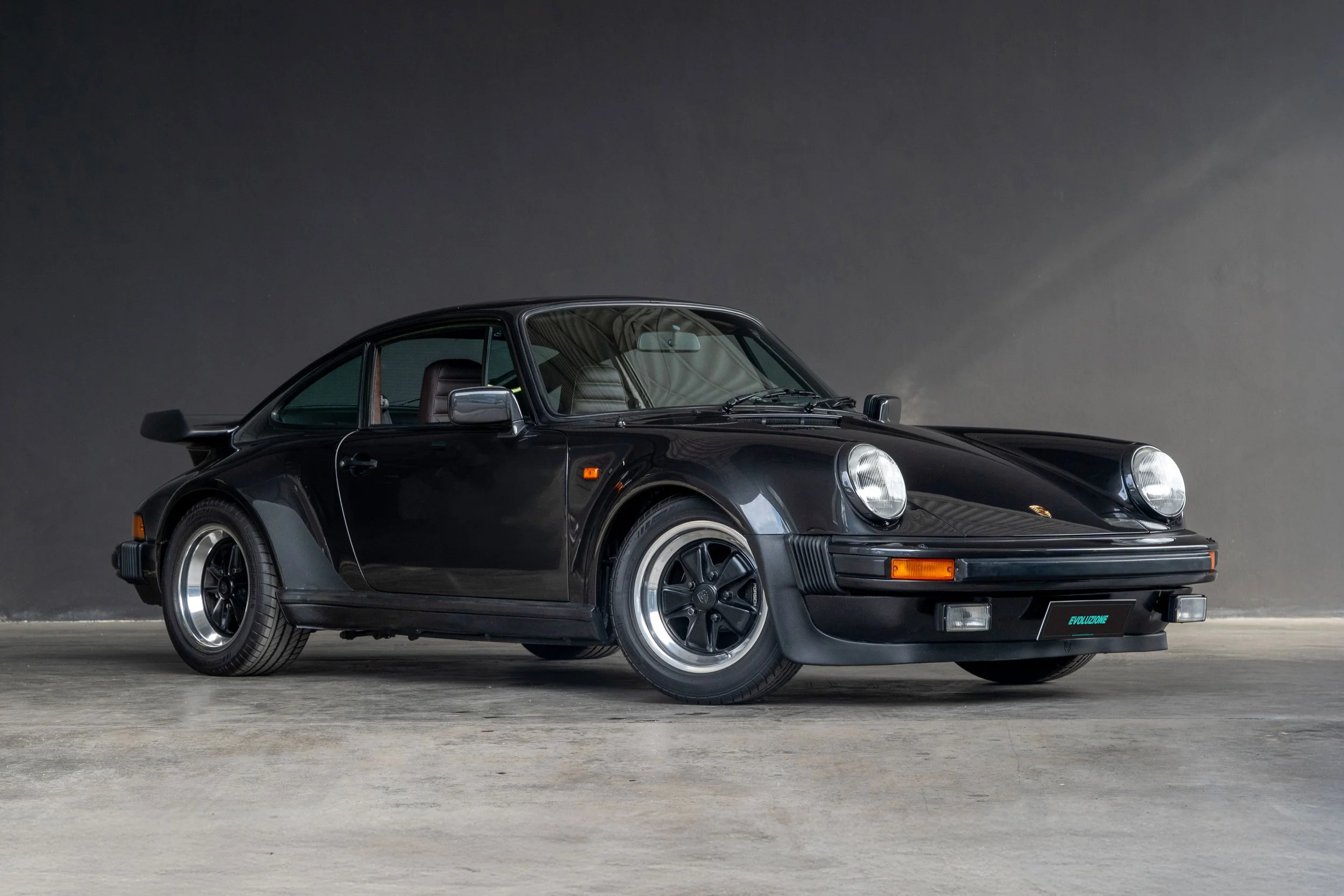 PORSCHE_930_TURBO_SOLD.jpg