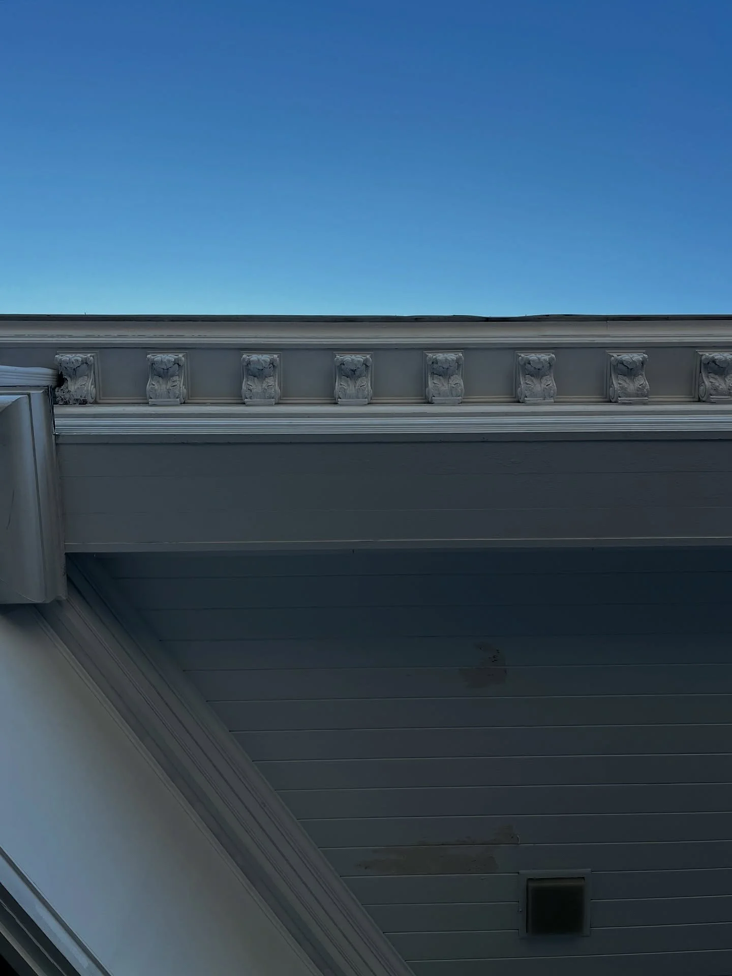 Kids are back in class&hellip; now it&rsquo;s time to check off your home project list. 🍂✨

This season, many NJ families are investing in:
✔️ A refreshed, functional kitchen
✔️ Organized mudroom storage
✔️ A finished basement that actually gets use