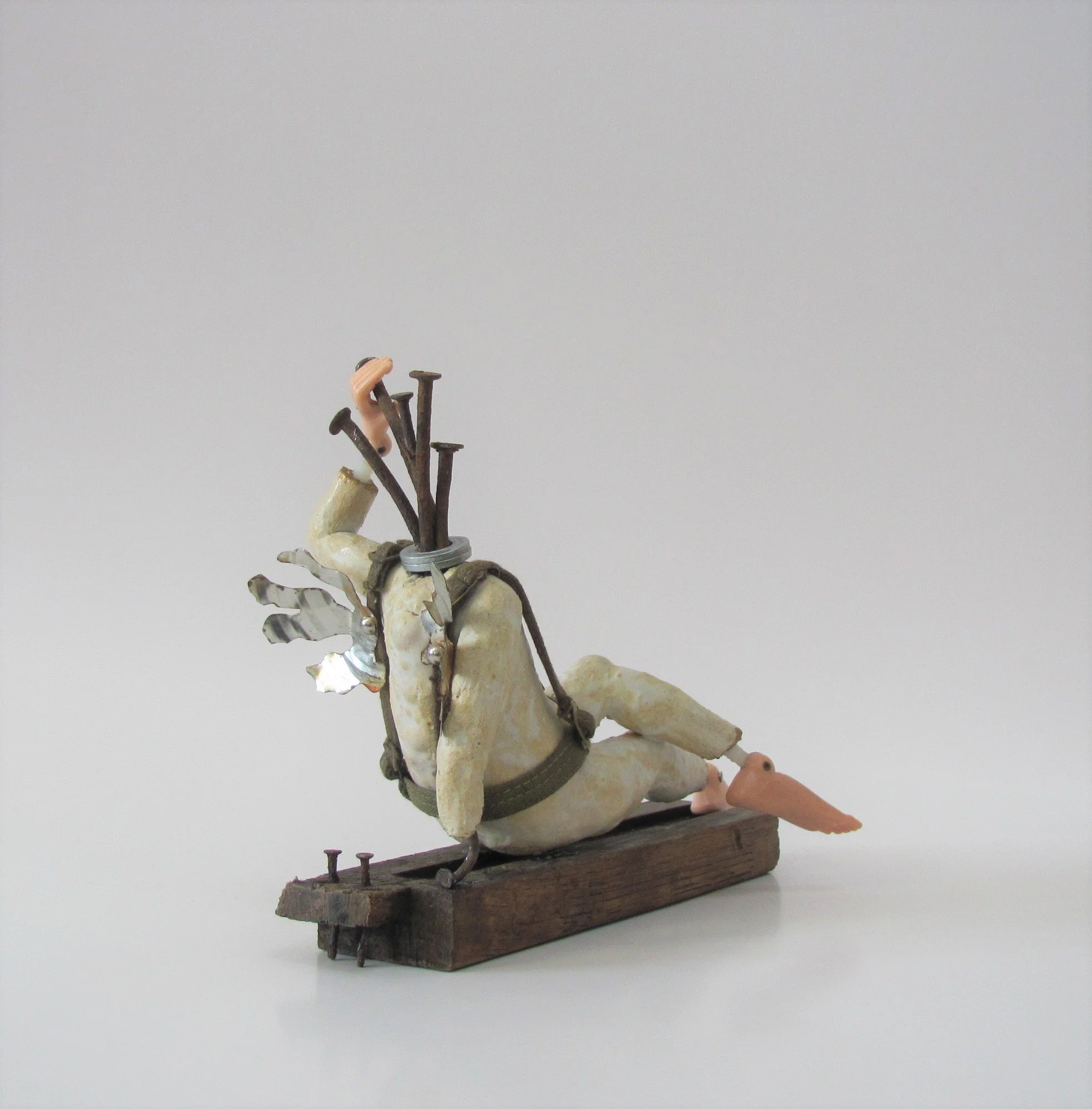 anna-donovan-figurative-ceramic-sculpture-nailed-it (3).jpg