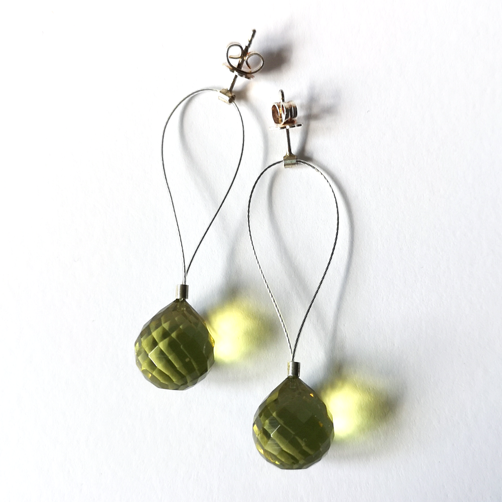 Grüne Bernsteinohrstecker