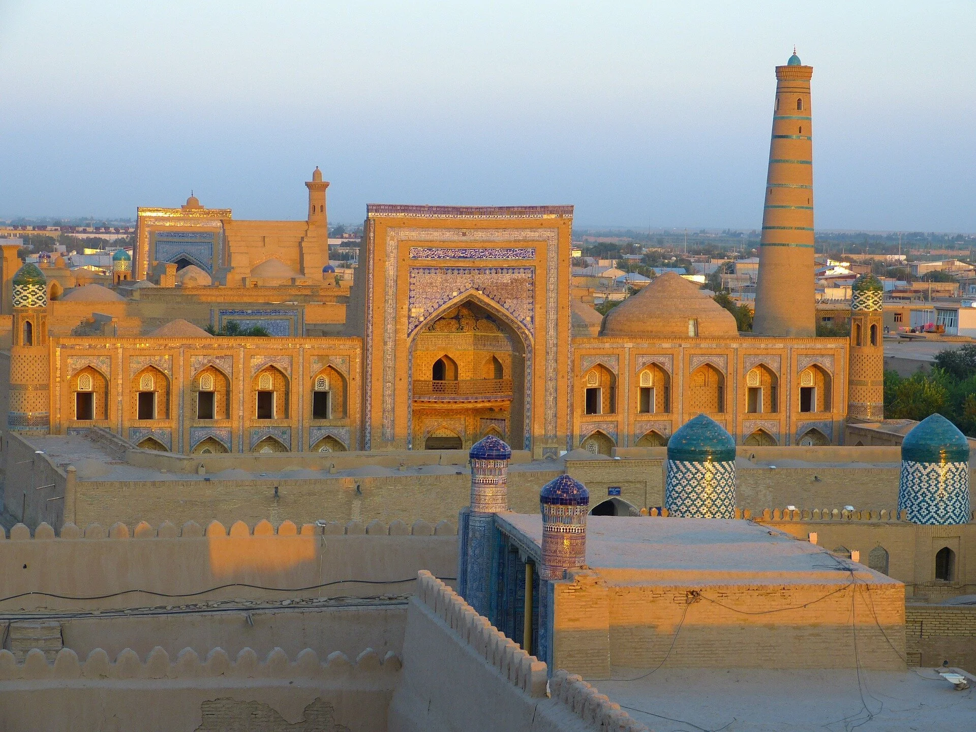 THE ANCIENT SILK ROAD