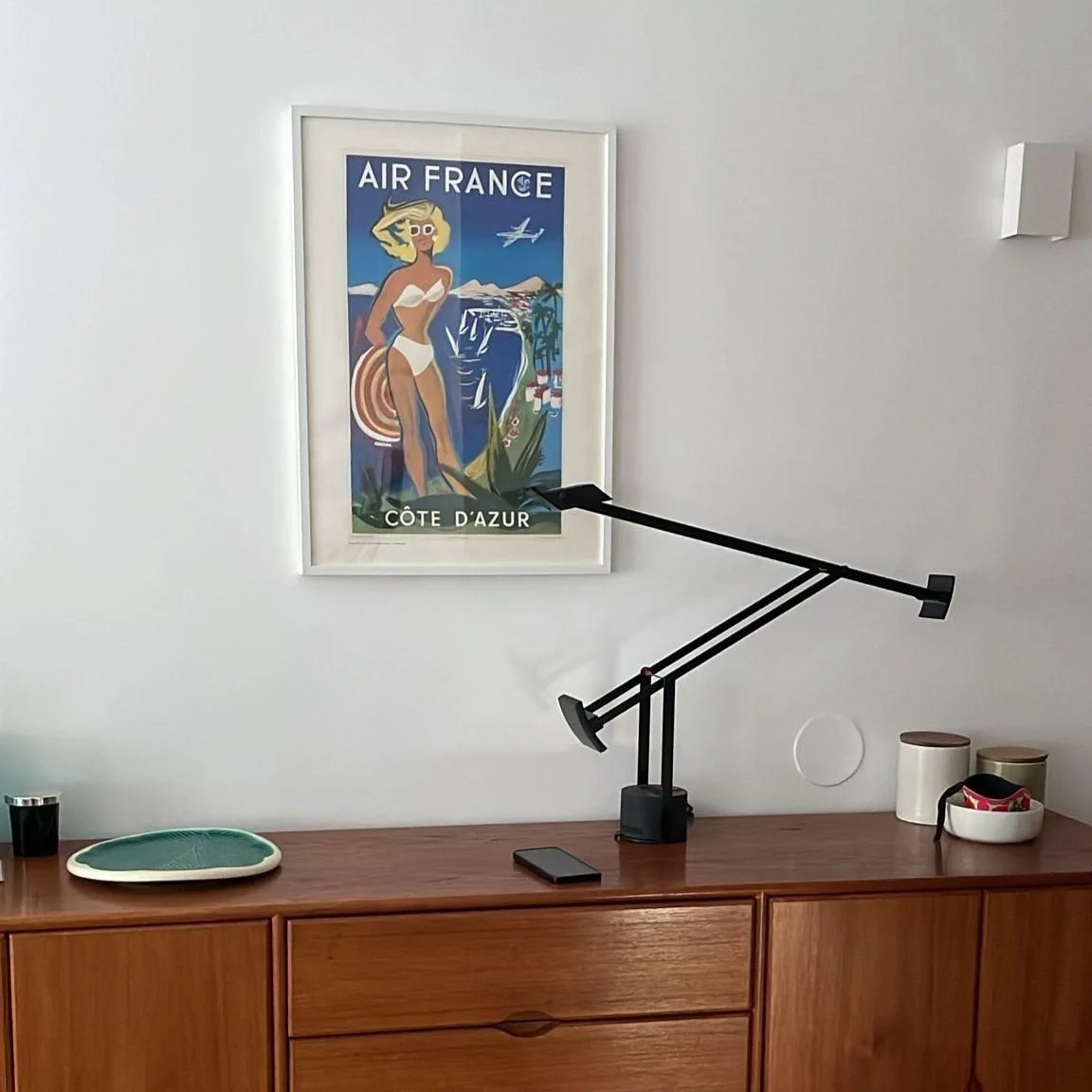 Lampe balancier Tizio , modèle 50 dessiné par Richard Sapper pour Artemide en 1972