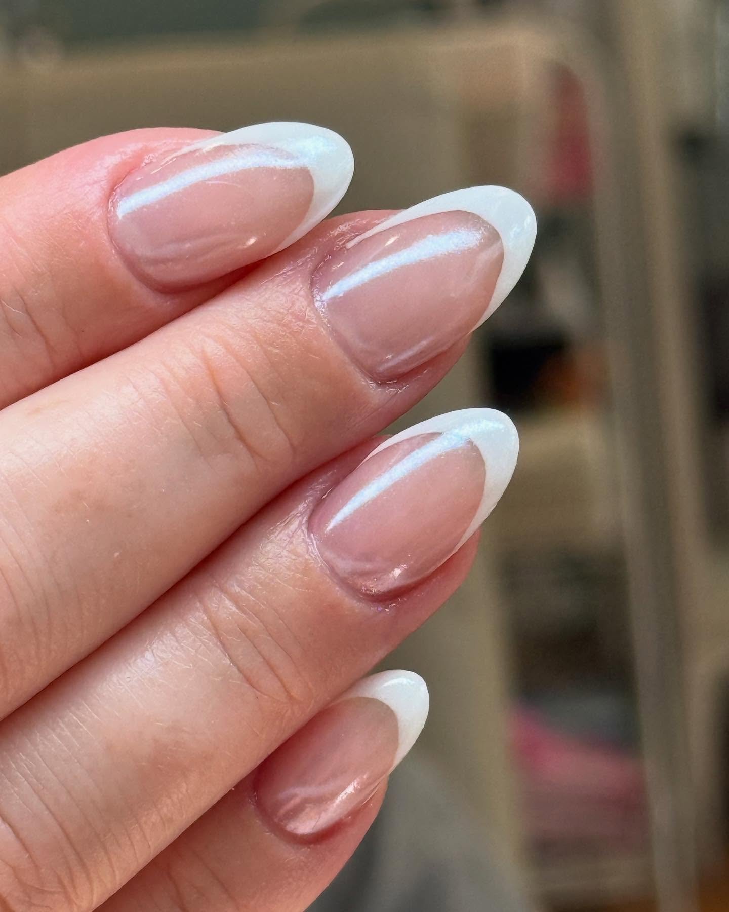 French Chrome 
.
.
#nailart #naildesign #nailartaddict #nailoftheday #nailgoals #nailinspo #nailartist #naillove #nailpolish #nailtrends #nailartdaily #nailfashion #nailobsessed #nailgame #nailstylist #nailjewelry #nailartjunkie #nailartcommunity #na