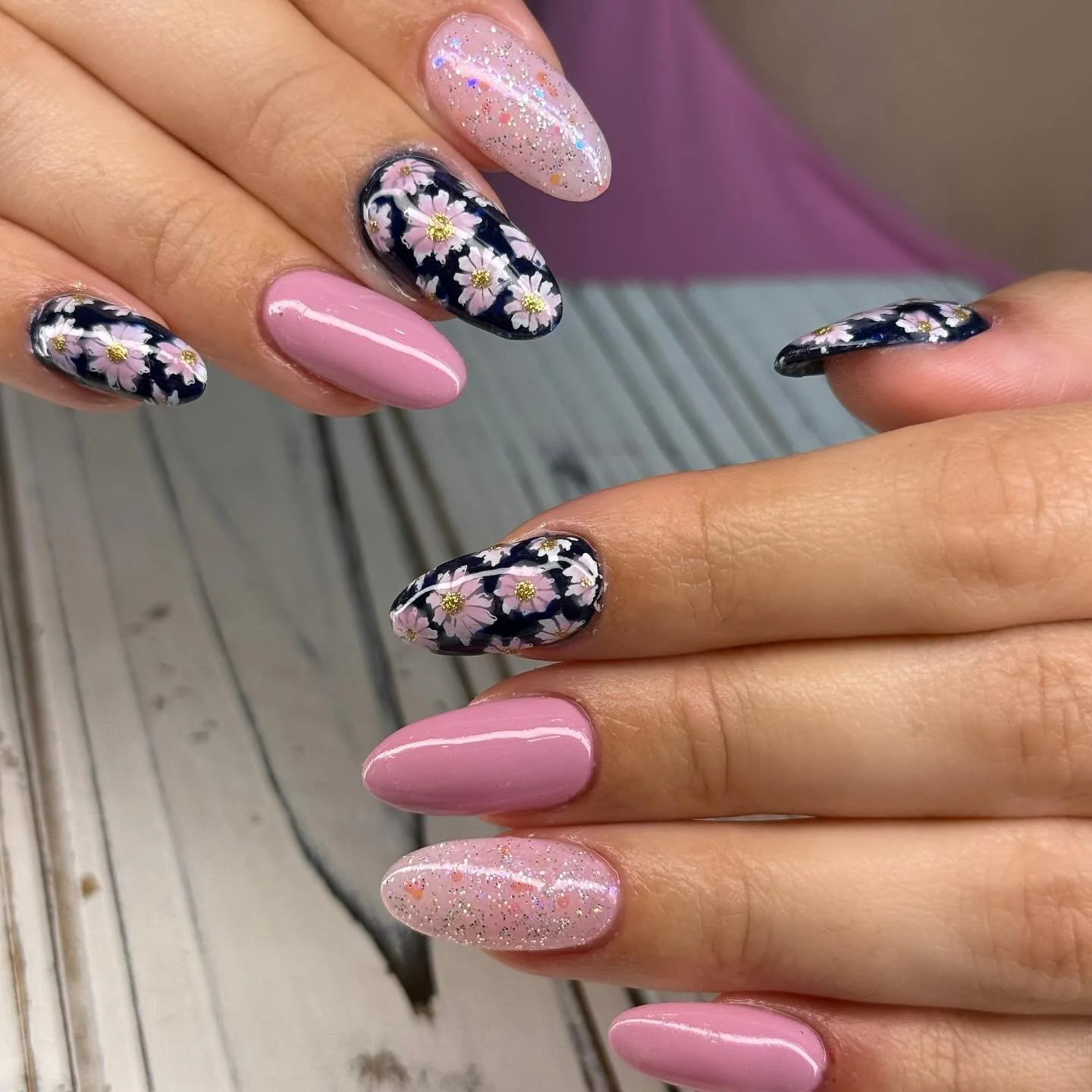 Flower fields 
.
.
.
#VancouverNails #RichmondNailSalon #VanCityNails #VancouverBeauty #YVRNails #VancouverNailTech #RichmondBCNails #NailSalonVancouver #NailsOfVancouver #VancouverManicure #GelNailsVancouver #NailArtVancouver #RussianManicureYVR #Va