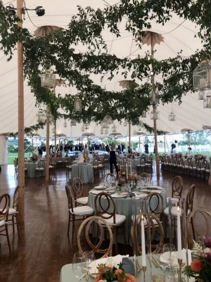 Anyone can put up a tent 🤷

However, not everyone knows how to turn it into a luxury event space 💯

Flooring, layout, lighting, ceiling design...every detail matters. This is where expertise comes in and I was fortunate to learn from the great @nan