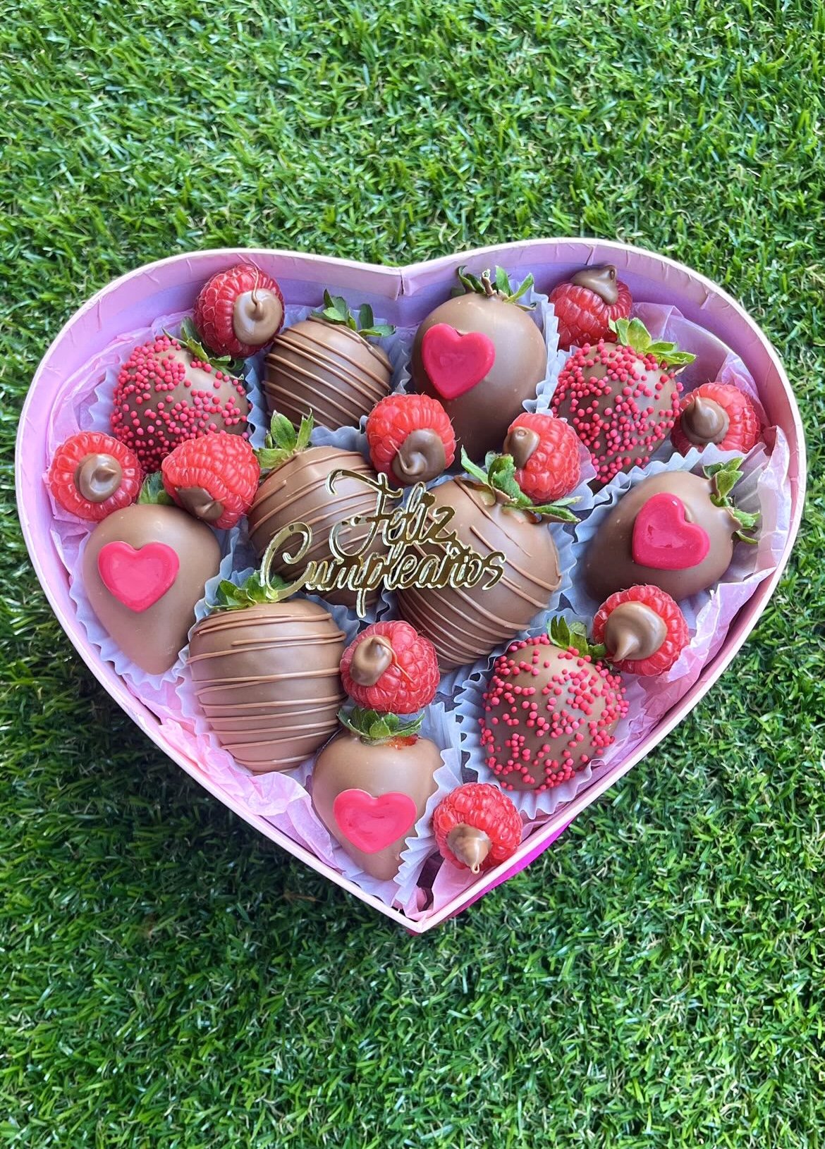 Feliz Cumpleaños Chocolate Covered Berries Box