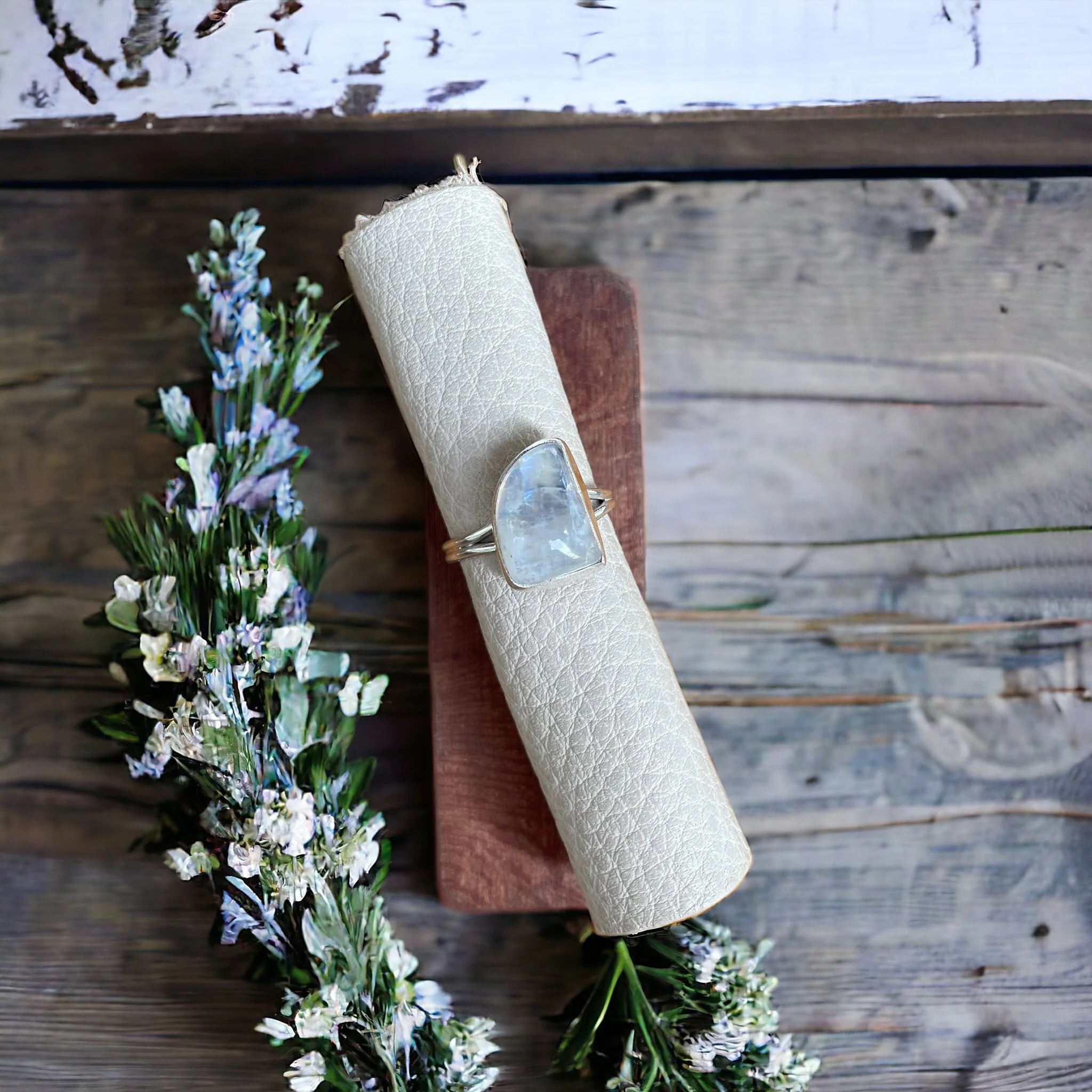 #14 Moonstone Ring Size 6.JPG