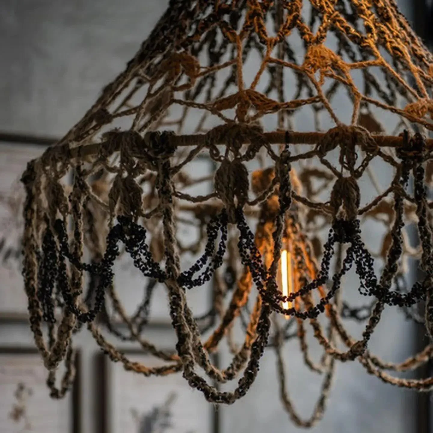 Nous sommes heureuses qu'un de nos lustres participe au subtil d&eacute;cor du nouveau restaurant @ful_kyoto 

Design
@designroom702 
🙏 @matsunaka702 
Producer
@tomoyukitanaka