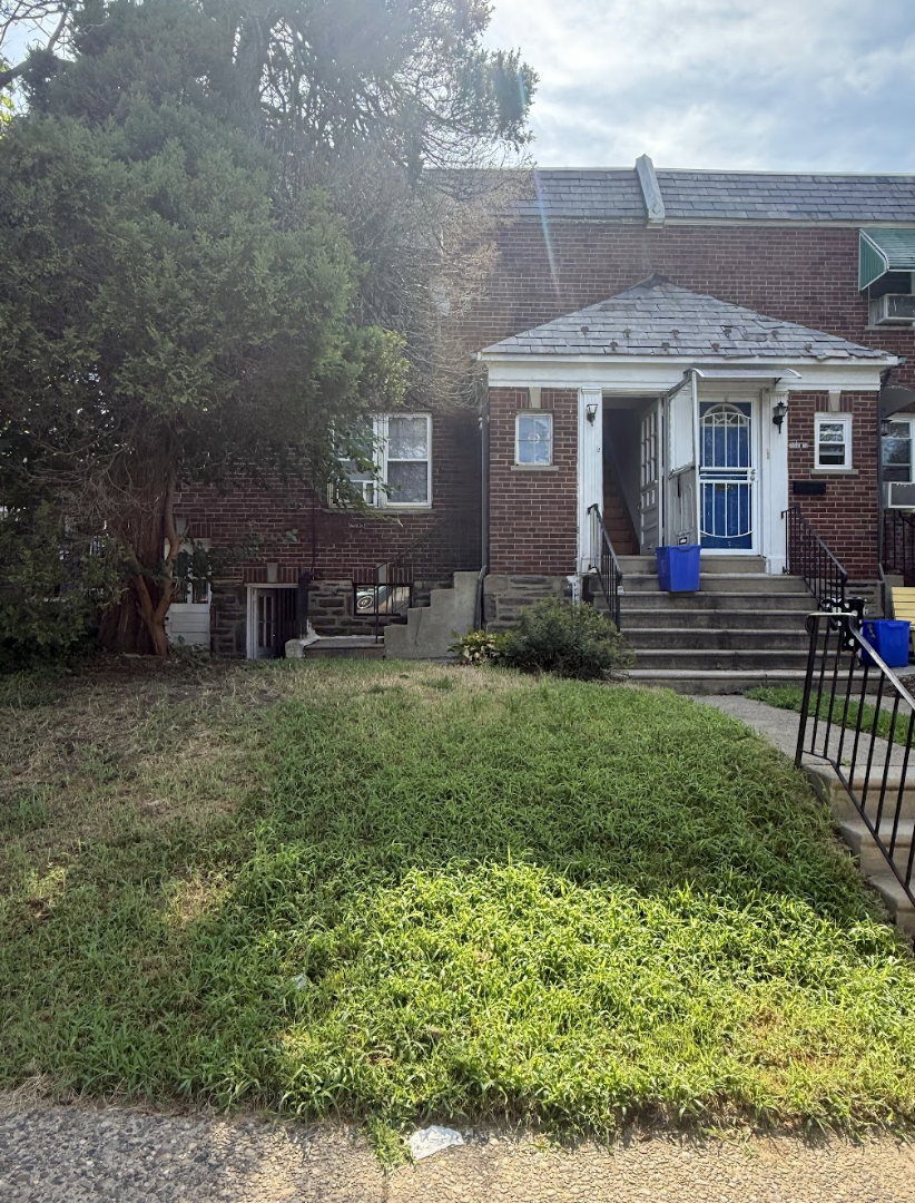 6253 N 5th St Philadelphia, PA 19120 | Large East Oak Lane legal Duplex with huge Upside