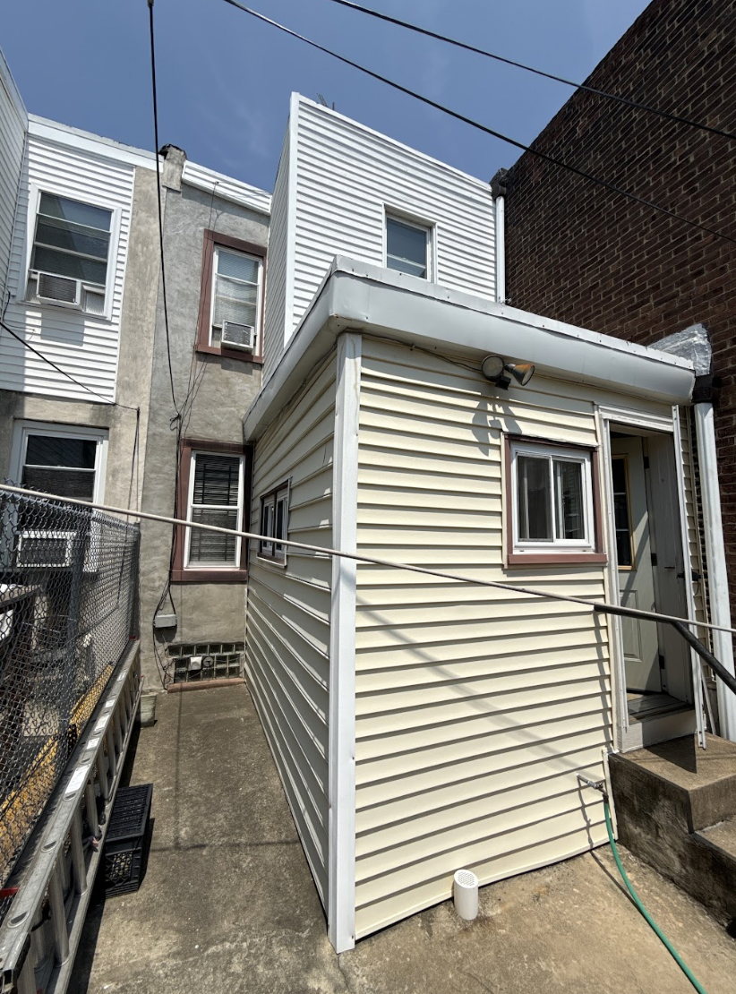 122 E Tioga St Philadelphia, PA 19134 | RM1 Great Fixer Upper For $79k in Fairhill 19134