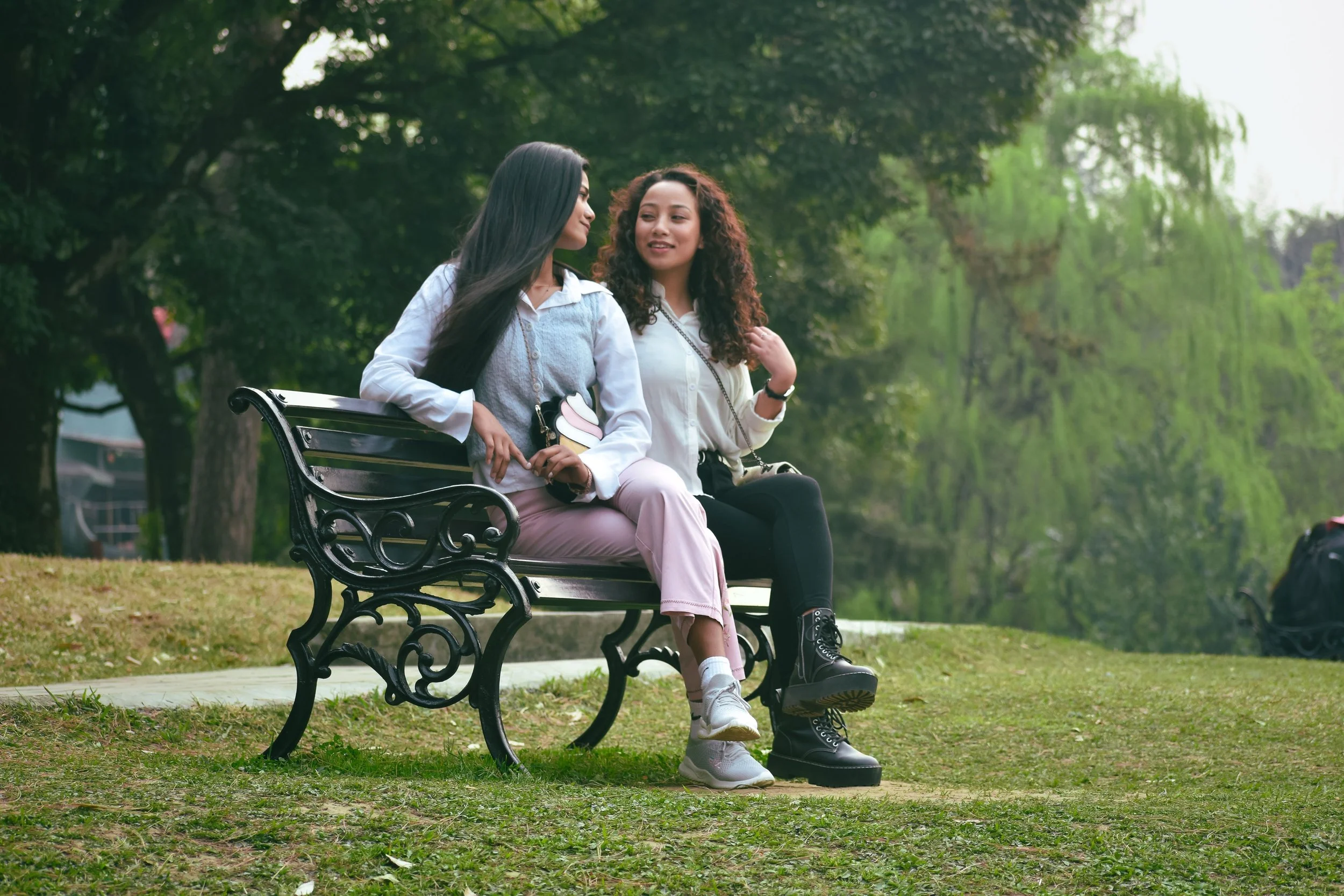 Honesty: The Mark of True Friendship (Proverbs 24:26)