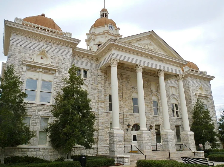 The Ultimate Guide to Planning an Alabama Courthouse Wedding — Sawyers ...