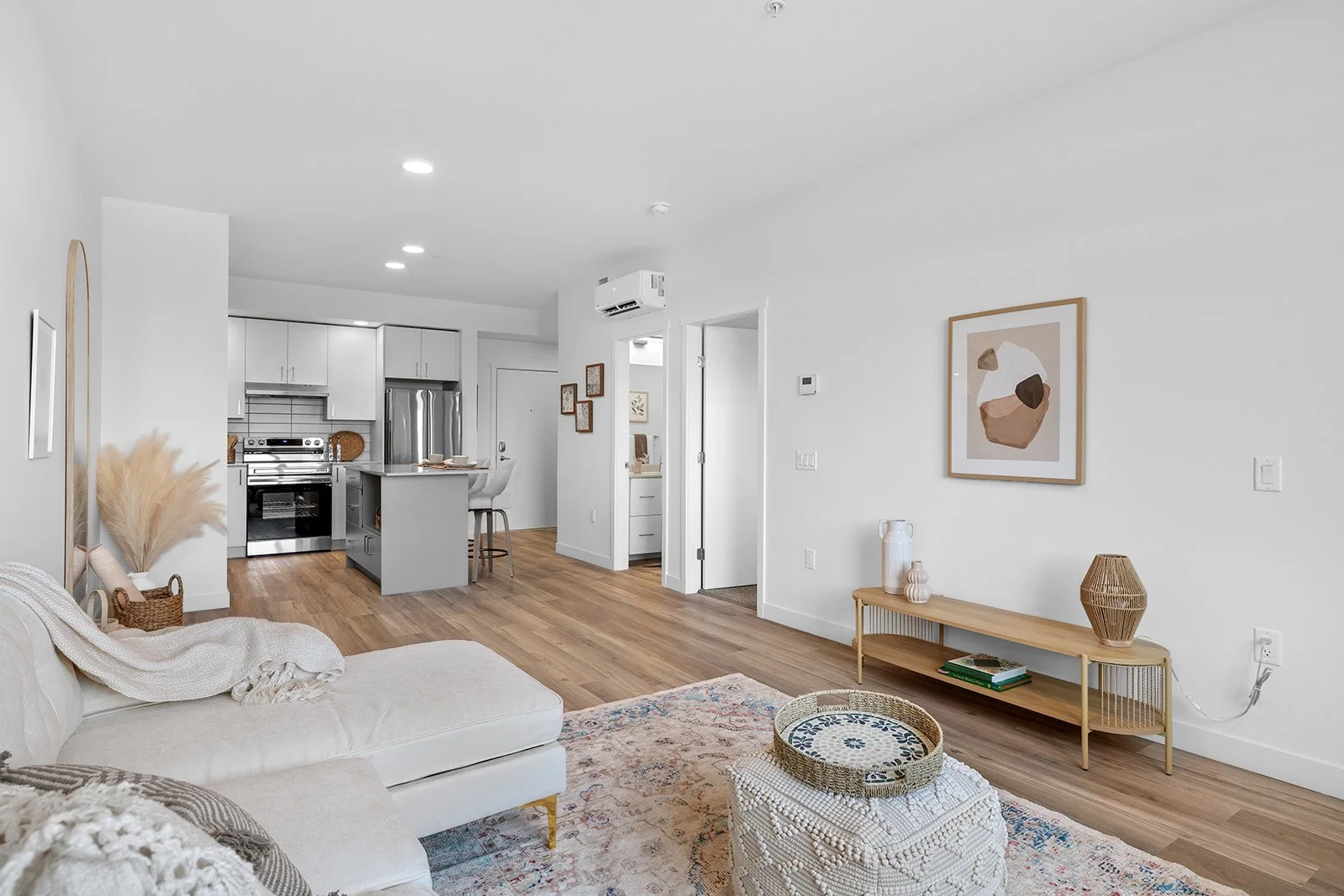 203 - 1111 Frost Road-13.jpg