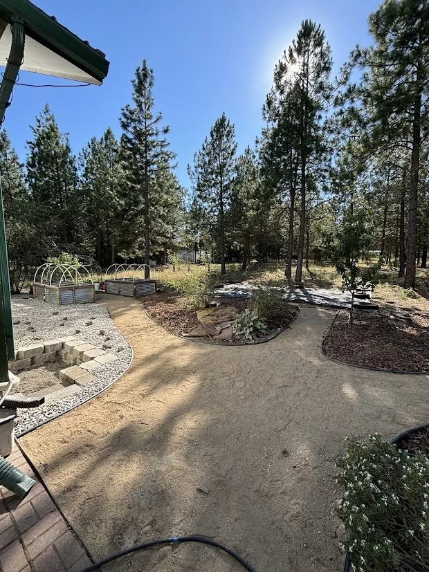 Custom walkways with decomposed granite in Spokane Washington. 