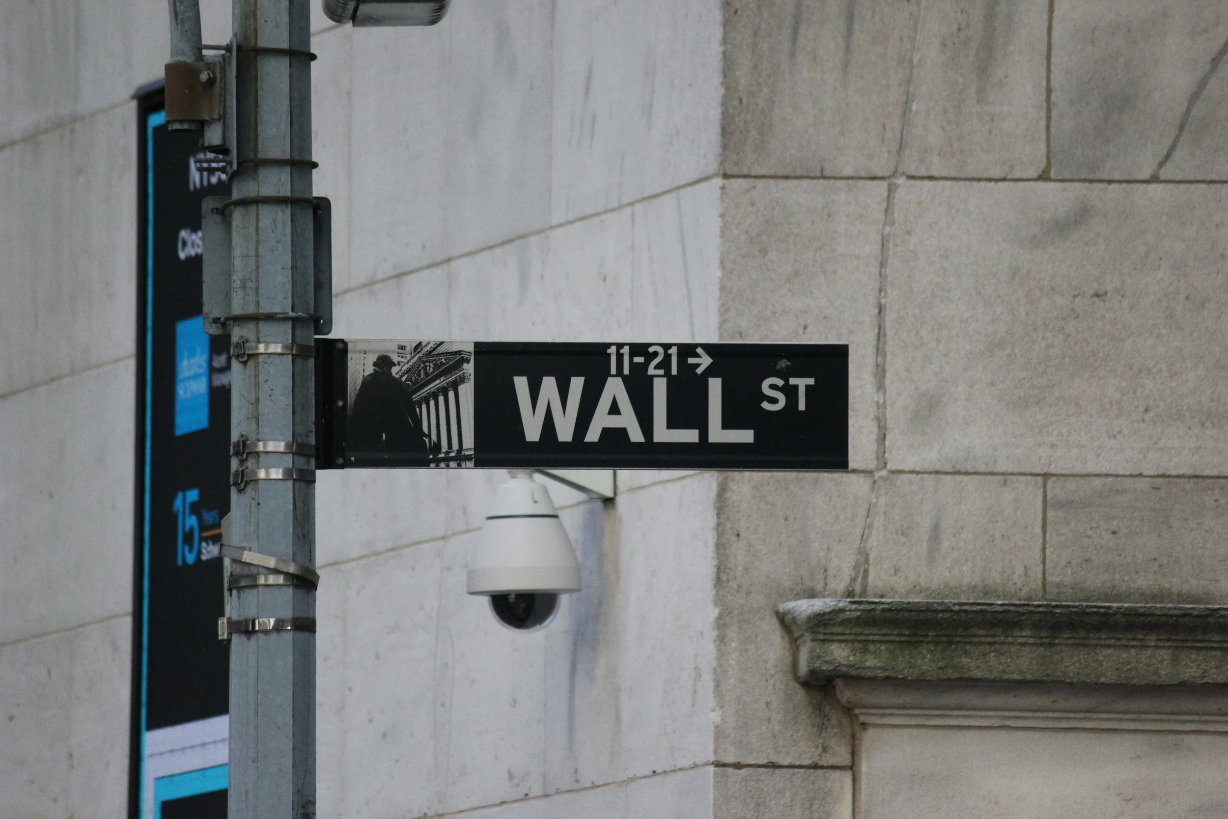 These Wall Streeters didn’t go to target schools. A $7,000 course helped them reach the big leagues.