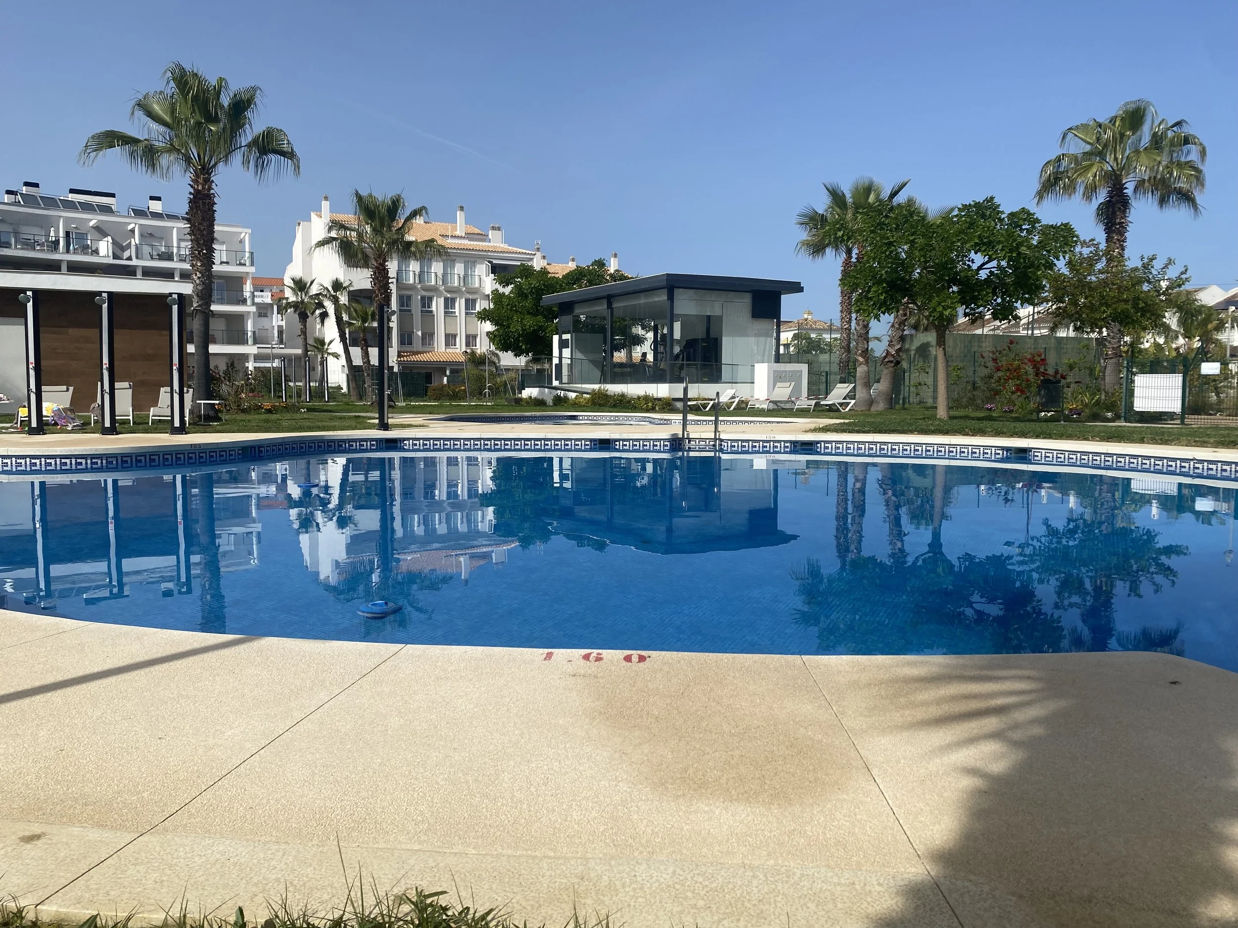 pool wide.jpeg
