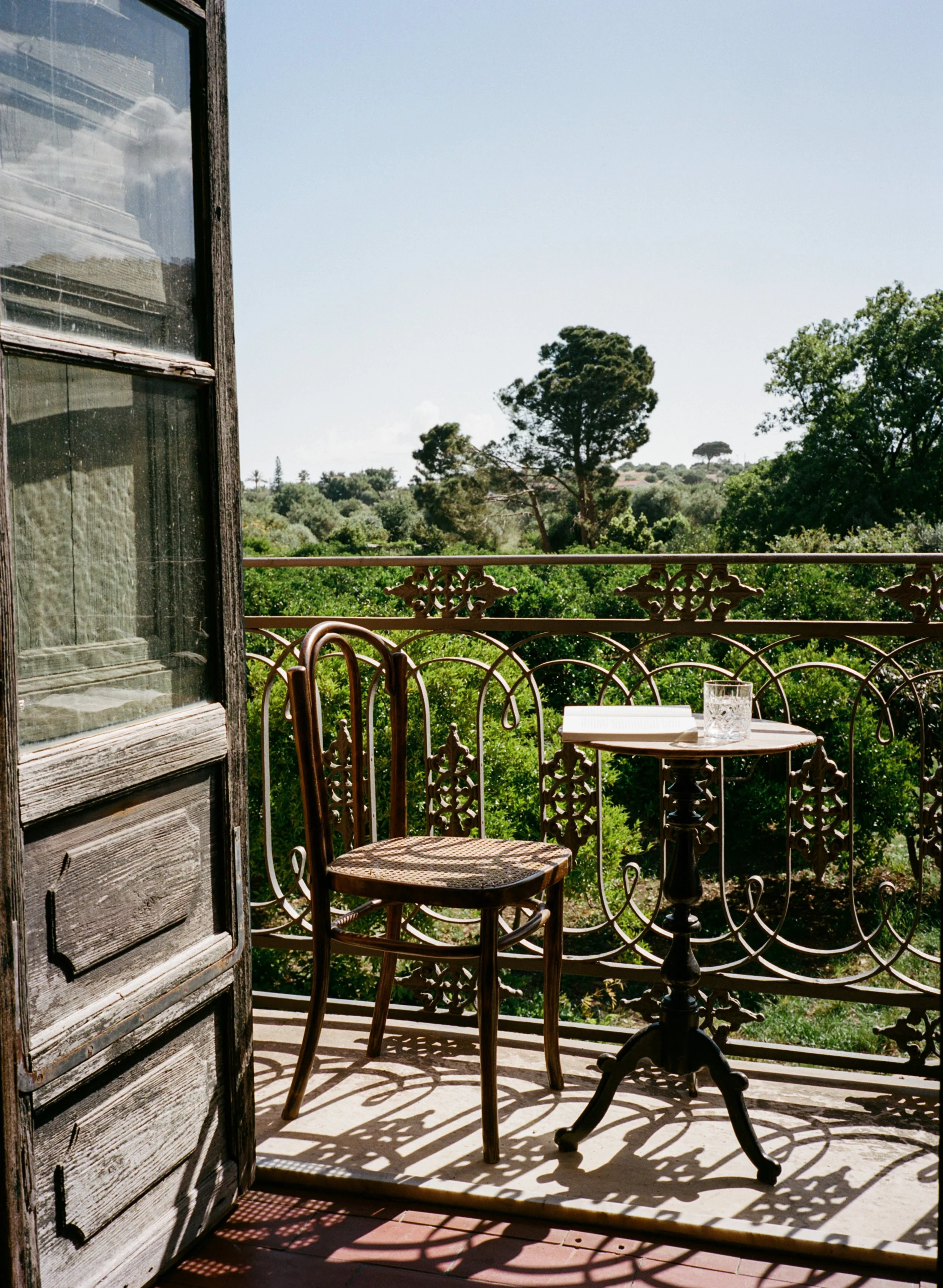 VillaCatalfamo_Analog_RoschattAnna-32.jpg