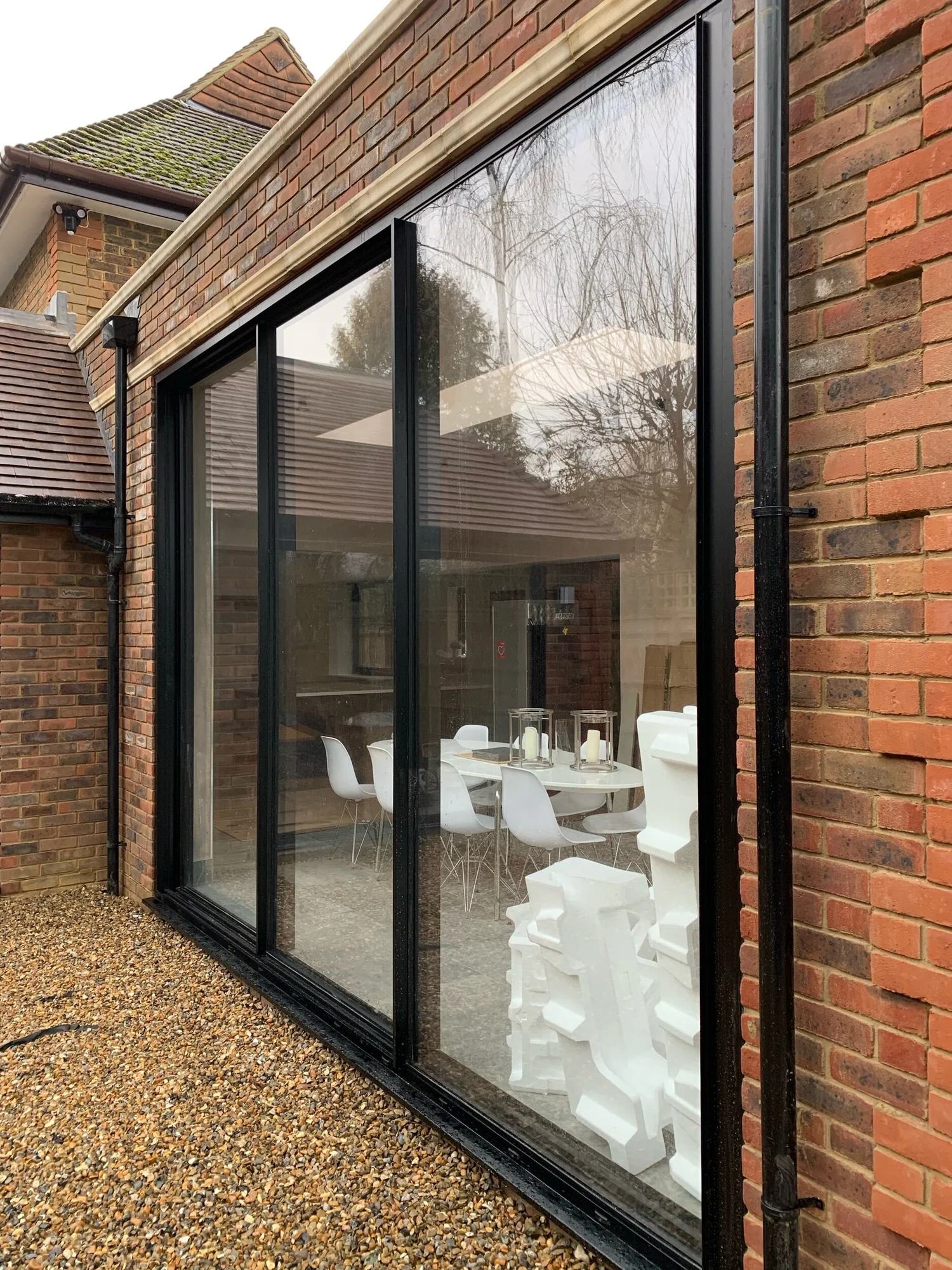 House extension in Maidenhead with large glazed doors
