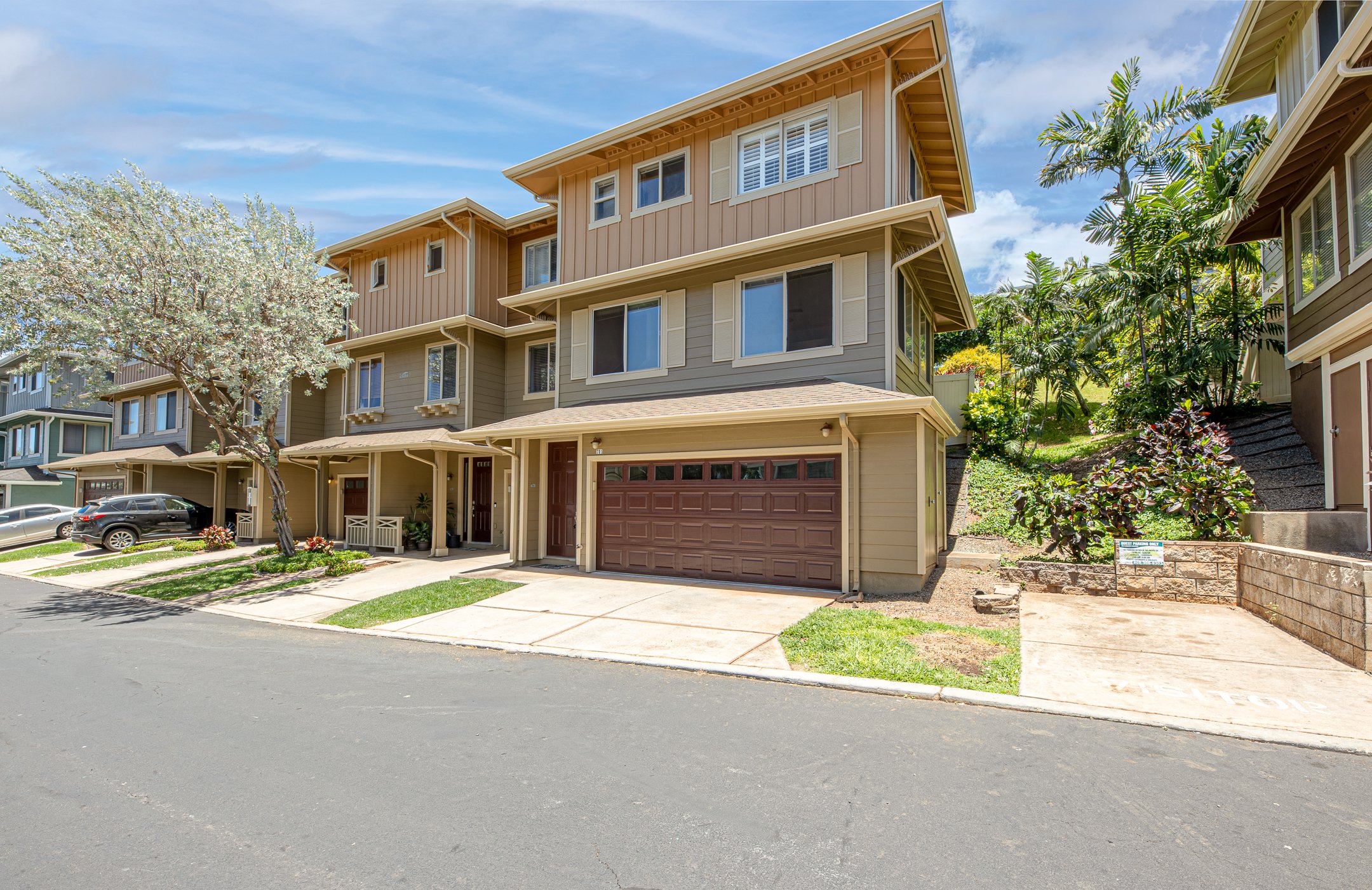 Kapolei townhome with garage
