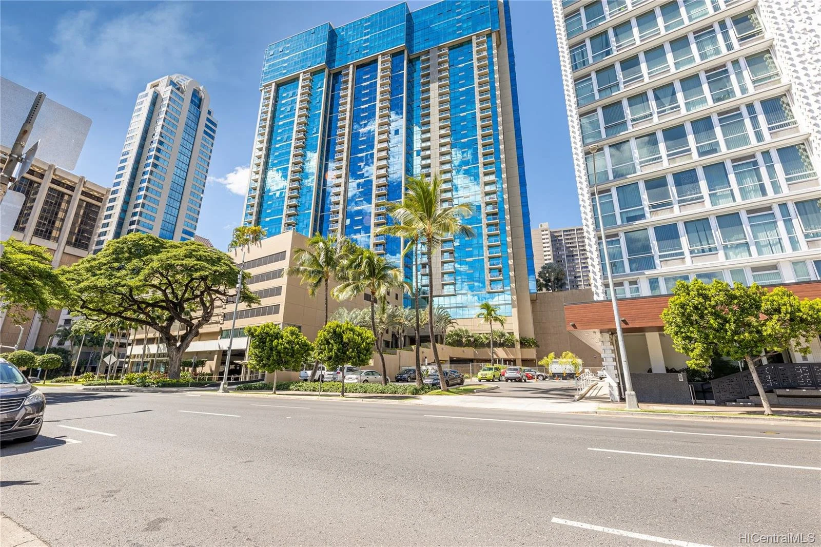 Downtown Honolulu Condo Sold