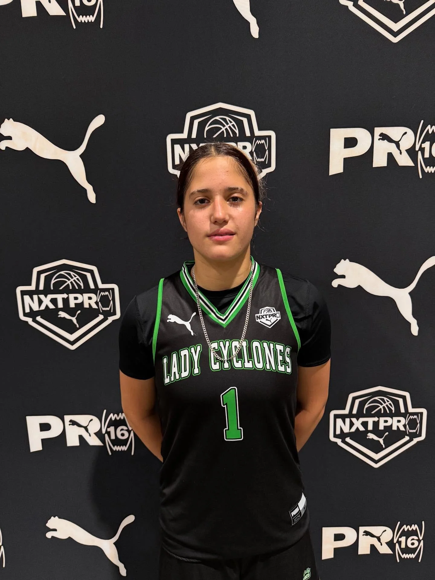 PLAYER OF THE GAME! 🏀

Yanethzy Salamanca

15 Pts
5 Reb
4 Ast
4 Stl

The Lady Cyclones Def. City to City 57-46

Yanethzy remained aggressive not settling for shots and getting to her spots. A defensive presence that helped turn defense into offense.