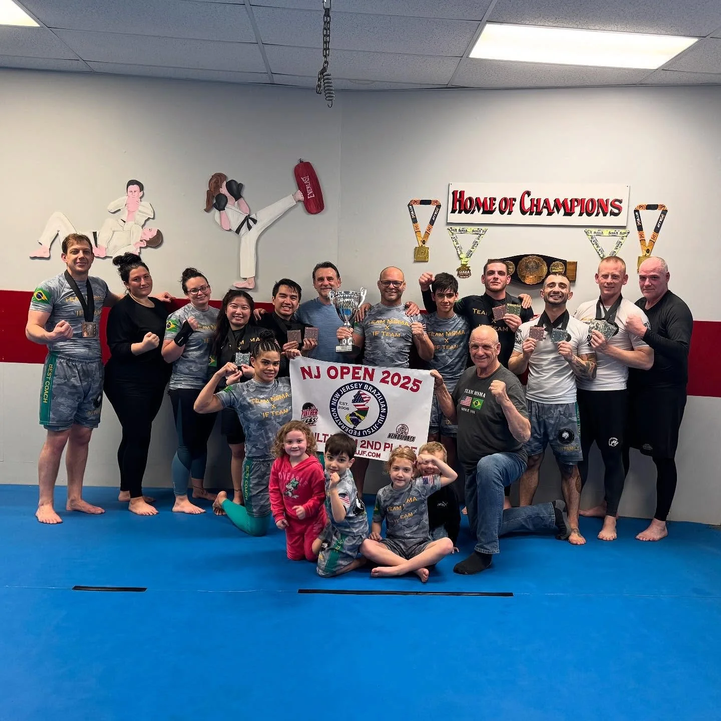 Congratulations to all who competed at NJBJJF
Special shoutout to @jordan_berms @_youni.xx_ @danjugalbot @charlesp.dunn for fighting at their first ever jiu jitsu tournament!
Thank you to @josimar.junior.790 @talitabernardomma and @flavinhamalvadon