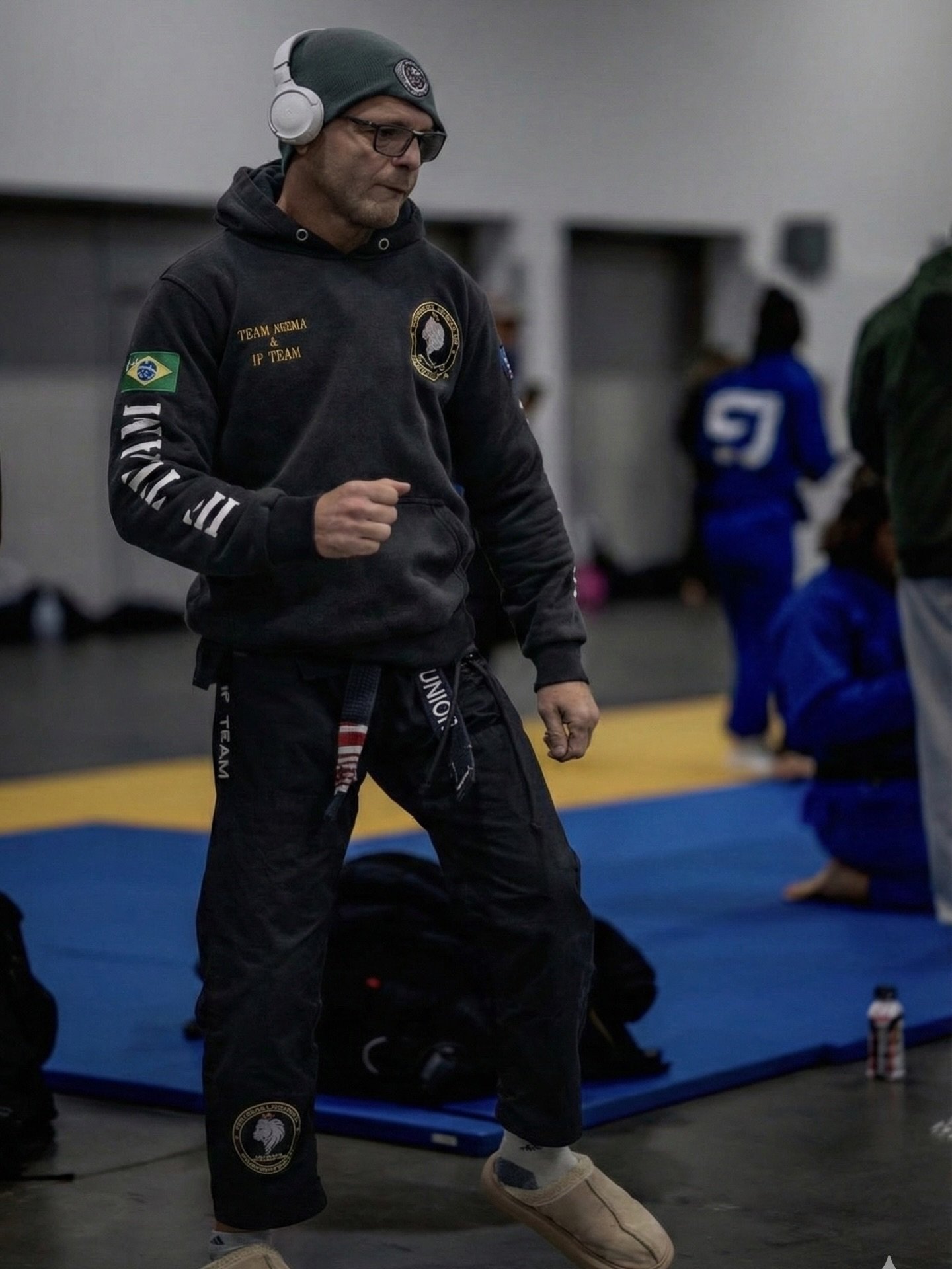 Professor Junior leads from the front. He runs toward the toughest challenges and the hardest fights, regardless of who stands in his way. He doesn&rsquo;t do it for the spotlight&mdash;he does it because he is a fighter, not a showman.

But Team MSM