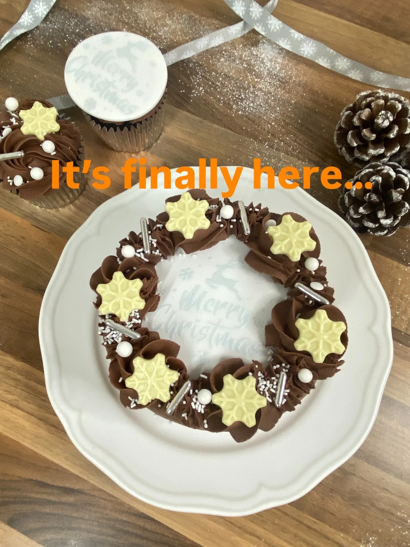 It&rsquo;s finally here! I k ow quite a lot of you have been waiting for this and I&rsquo;m really sorry it has taken me so long to get it ready! (A overwhelmingly busy Autumn season has seen me really chasing my tail!) But, it is here and it&rsquo;s