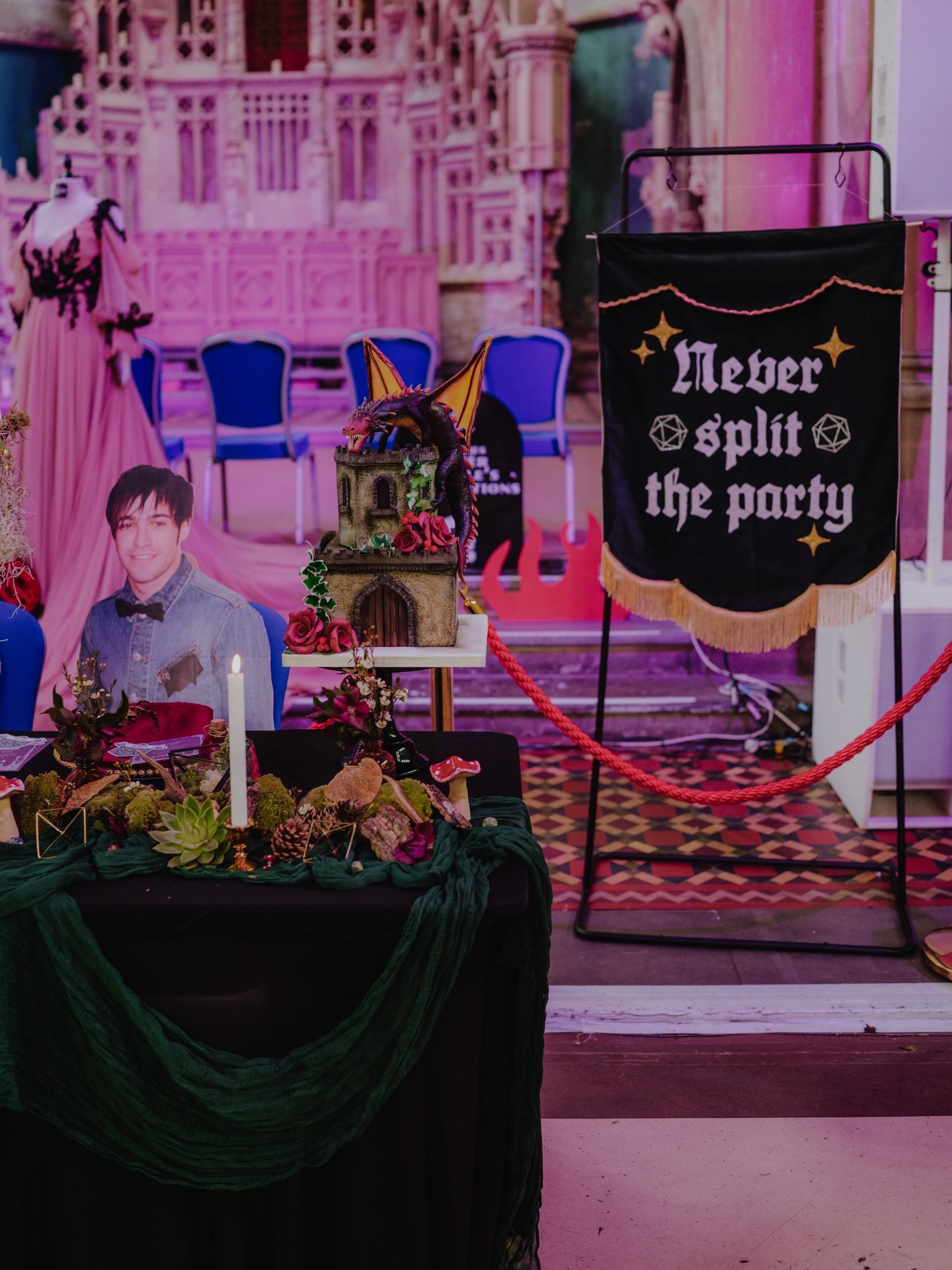 When professional photographs land in your inbox&hellip; 

Massive thanks to Katie @altweddingco for these amazing images taken of the DnD table set up I was honoured to be a part of at the @altweddingfair a couple of weekends ago&hellip;she has also