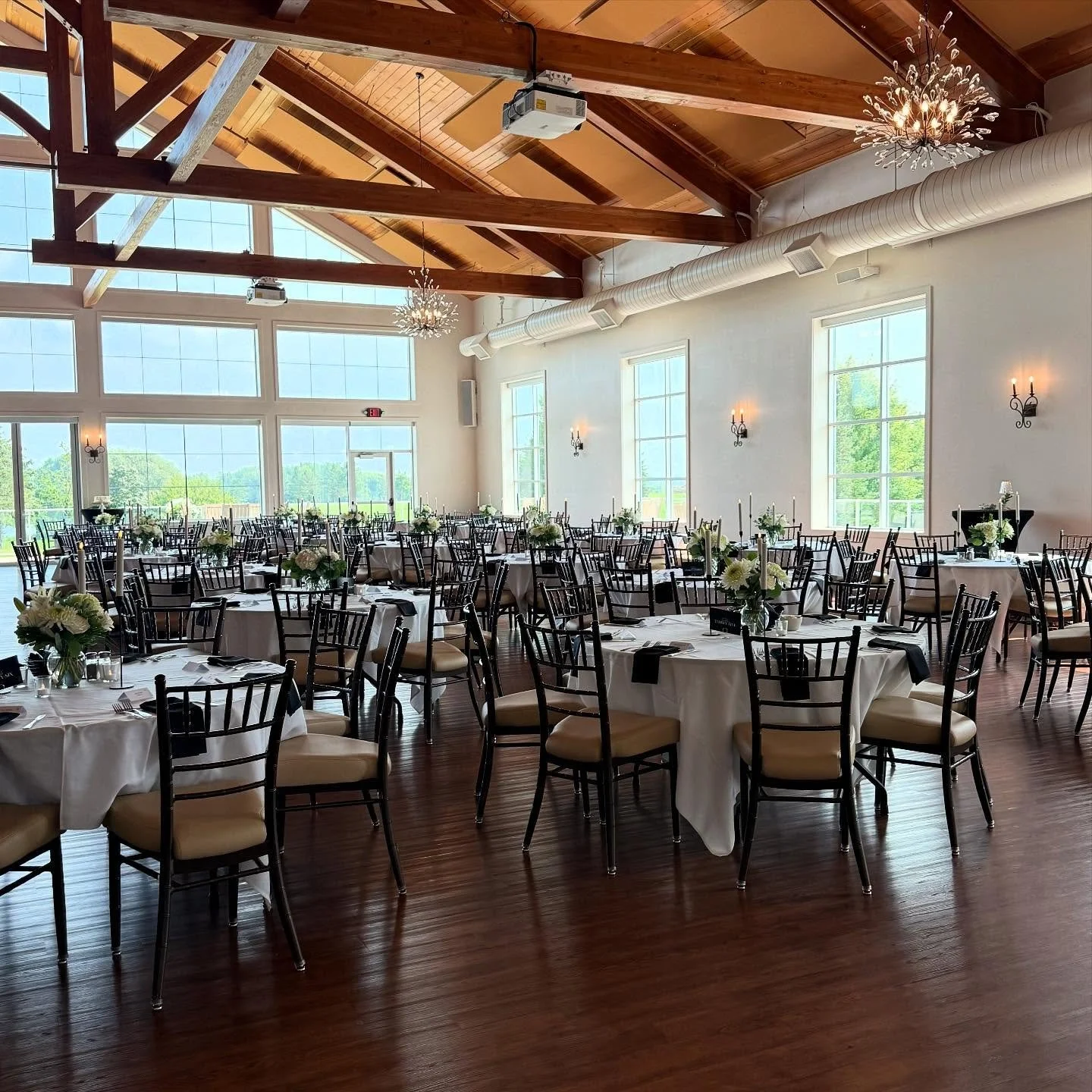 Celebrating a beautiful wedding filled with unique touches! ✨ From a playful &lsquo;leave a voicemail station&rsquo;&mdash;a fresh twist on the traditional guestbook&mdash;to a heartfelt memory table honoring loved ones, every detail was thoughtfully