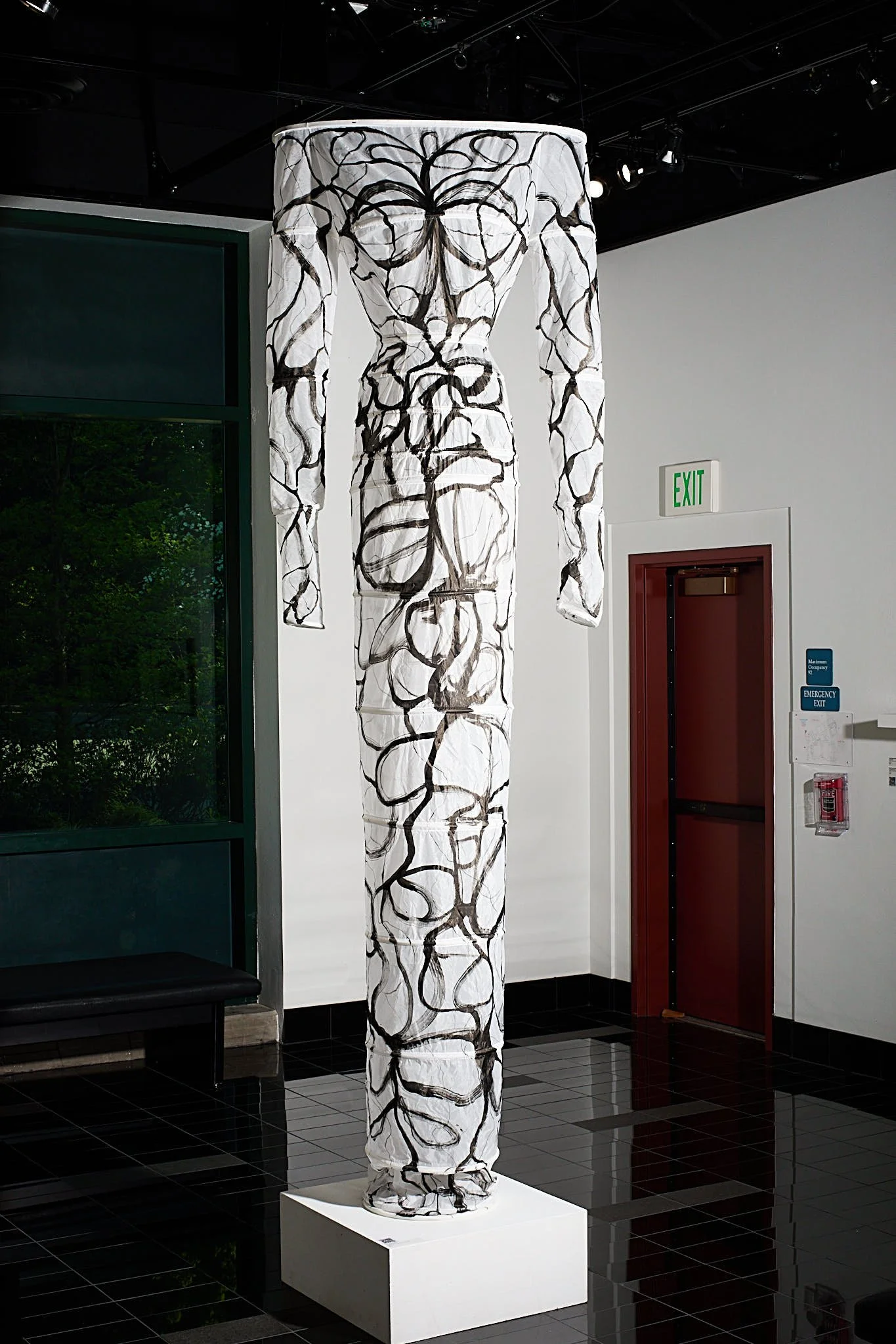 dress black and white - Lucy Meltzer.jpg