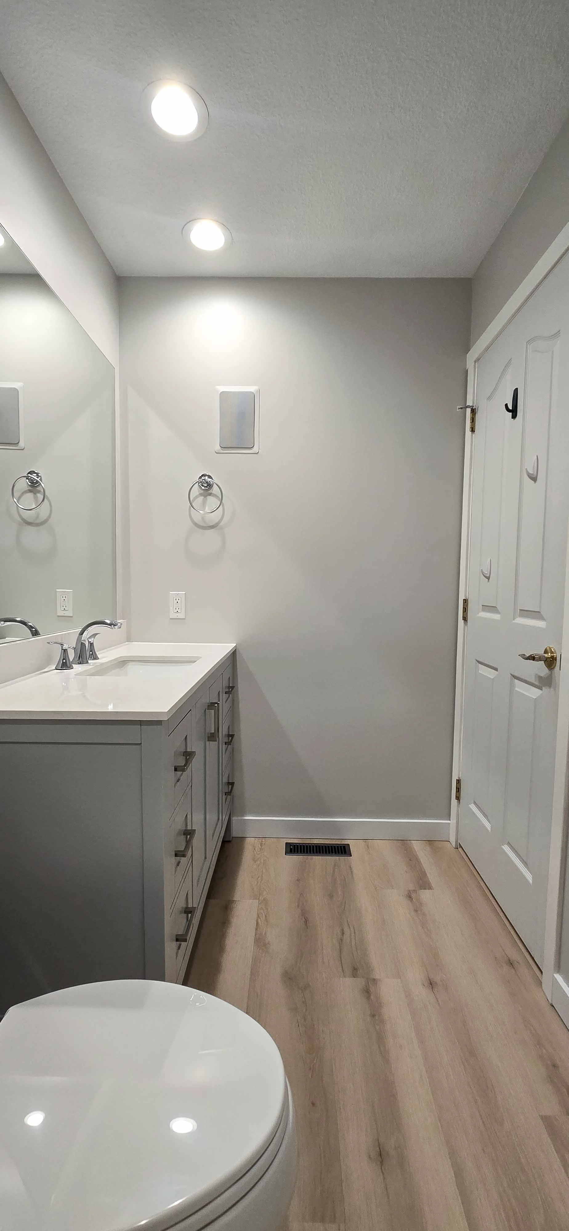 Minor Bathroom Upgrades-7.jpg