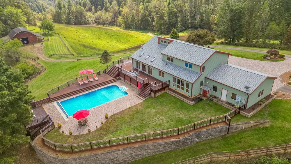 Luxury Marshall NC property