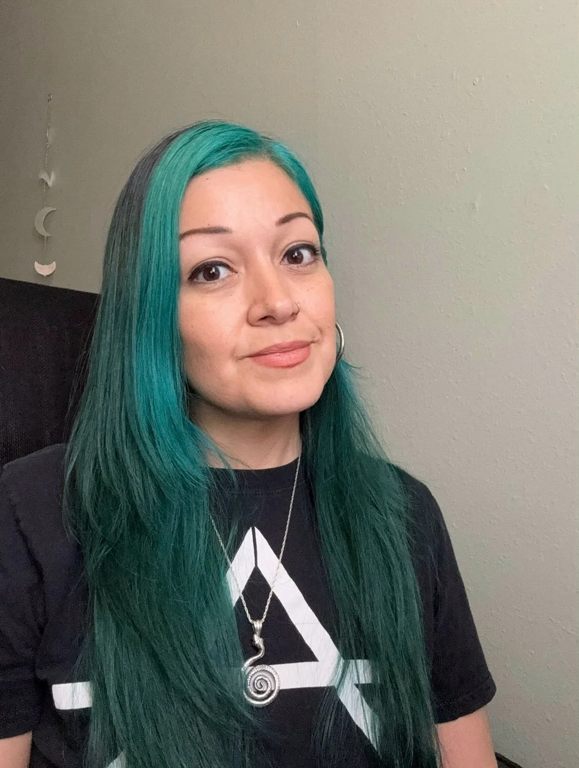 Untangling Limiting Beliefs with Elaine Michelle. VoiceLove Summer Camp! Day 2! Meet the Counselors Series. Join us today (Aug 16) for this awesome session!
10:15 - 11:15 PDT on Zoom
Untangling Limiting Beliefs
Camp Counselor: Elaine Michelle
Elai