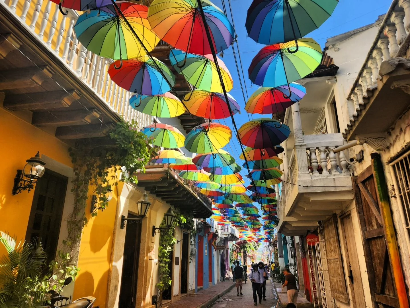 Captivating colors of Cartagena #travel #colombia #cartagena #streetart