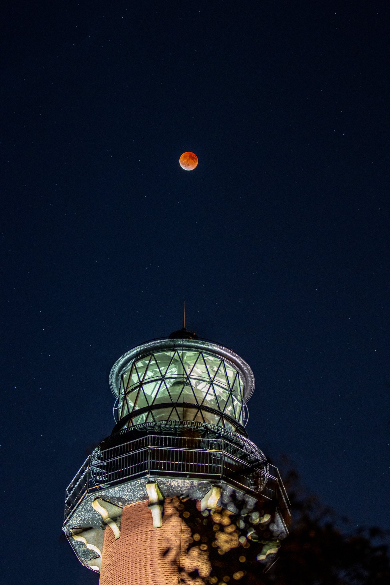 Lunar Eclipse Jup Lighthouse SQSP.jpg