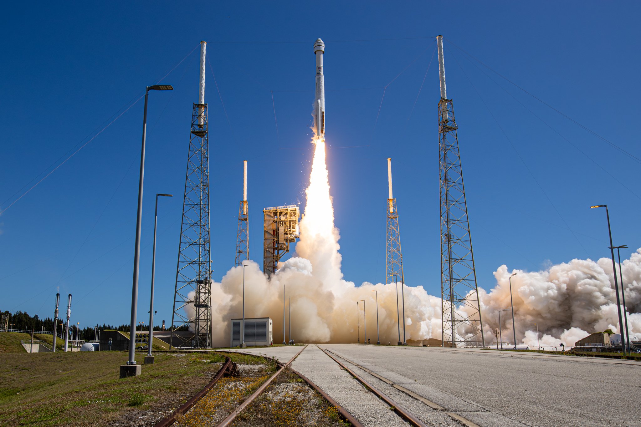 Starliner Remote pad liftoff Horizontal sq.jpg