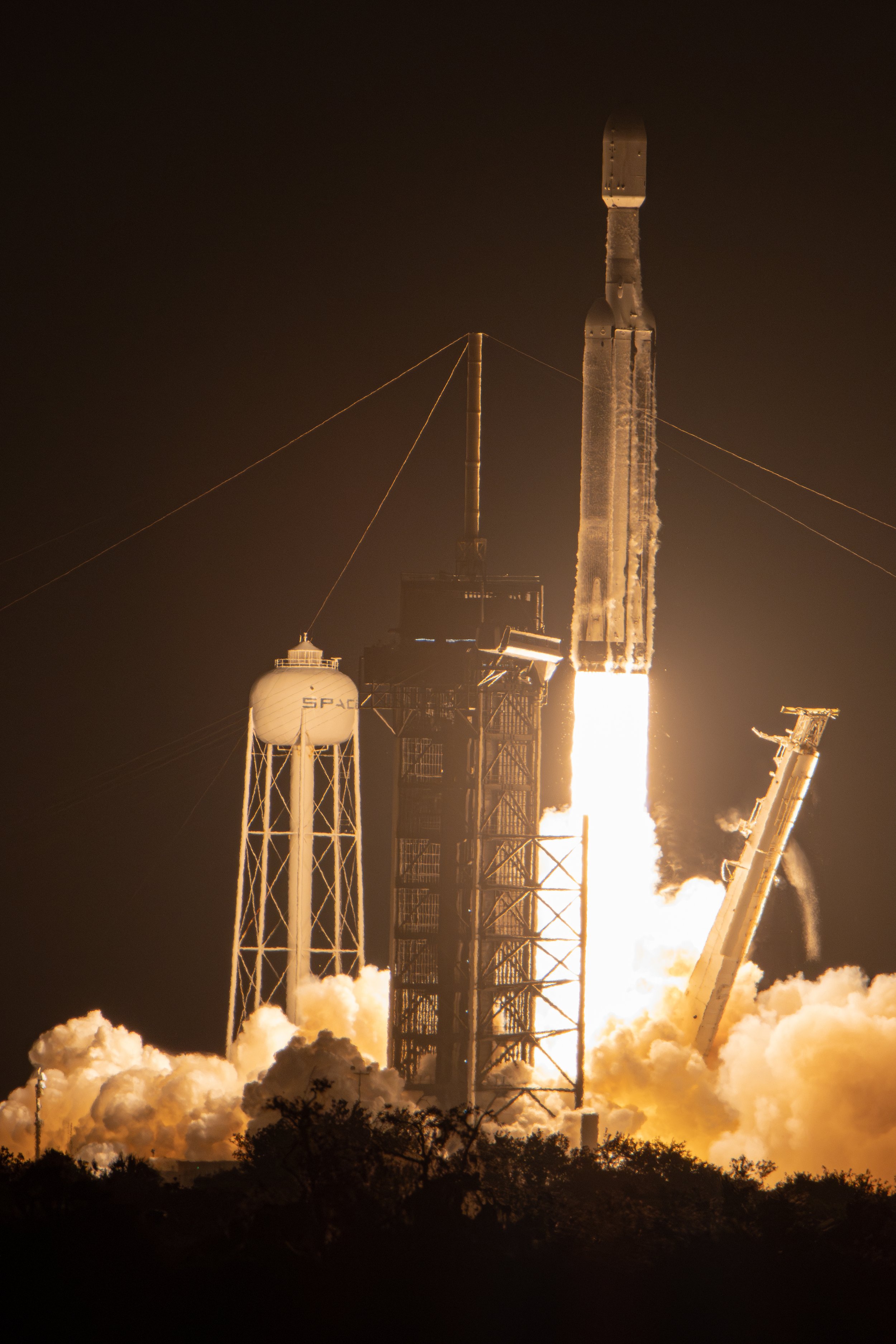 SpaceX_ ViaSat Liftoff Vertical SQ.jpg