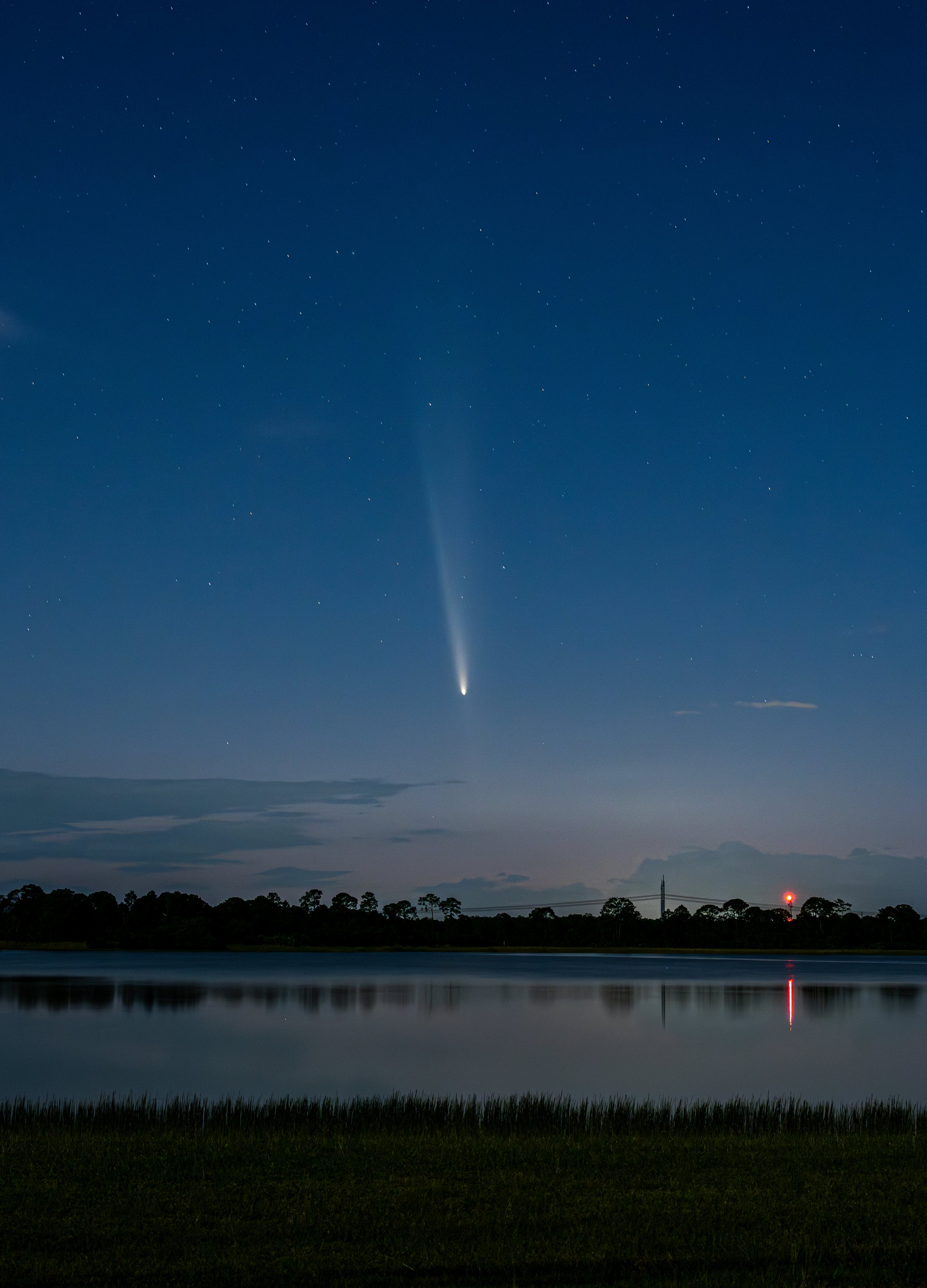 Comet Atlas Alone V1.jpg