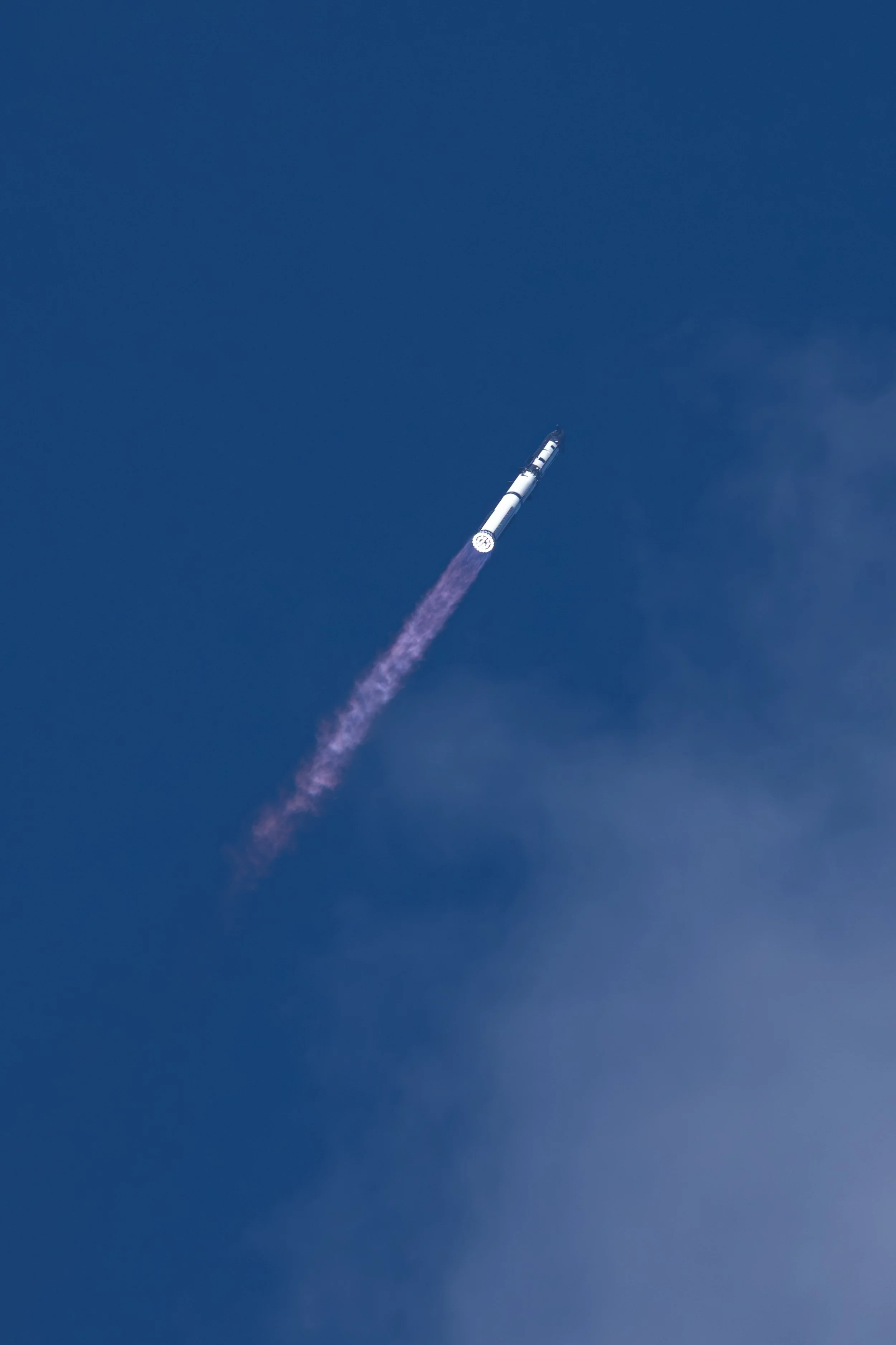 Flight 12 In Flight Vertical.jpg