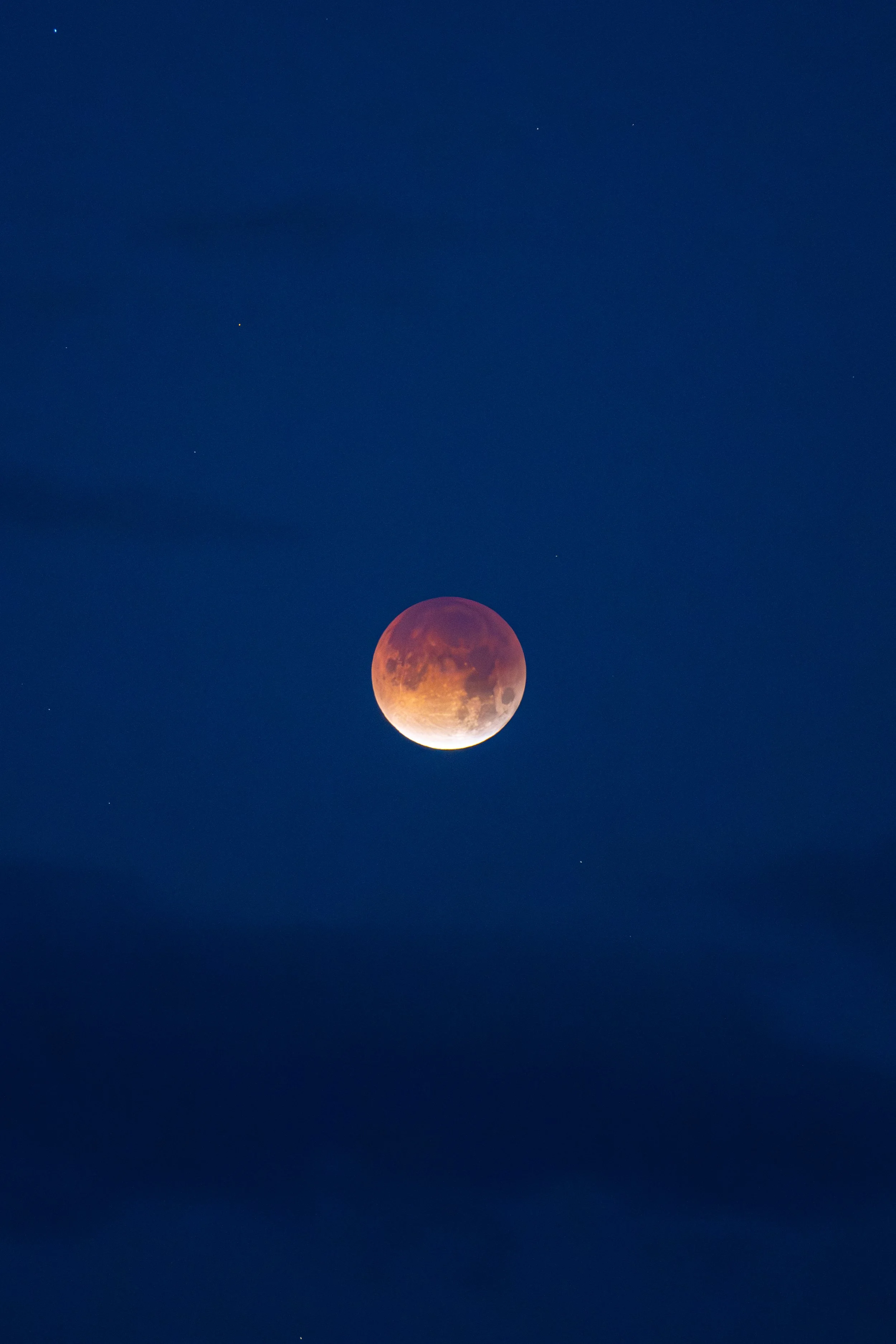 90D Lunar Eclipse Photos.jpg